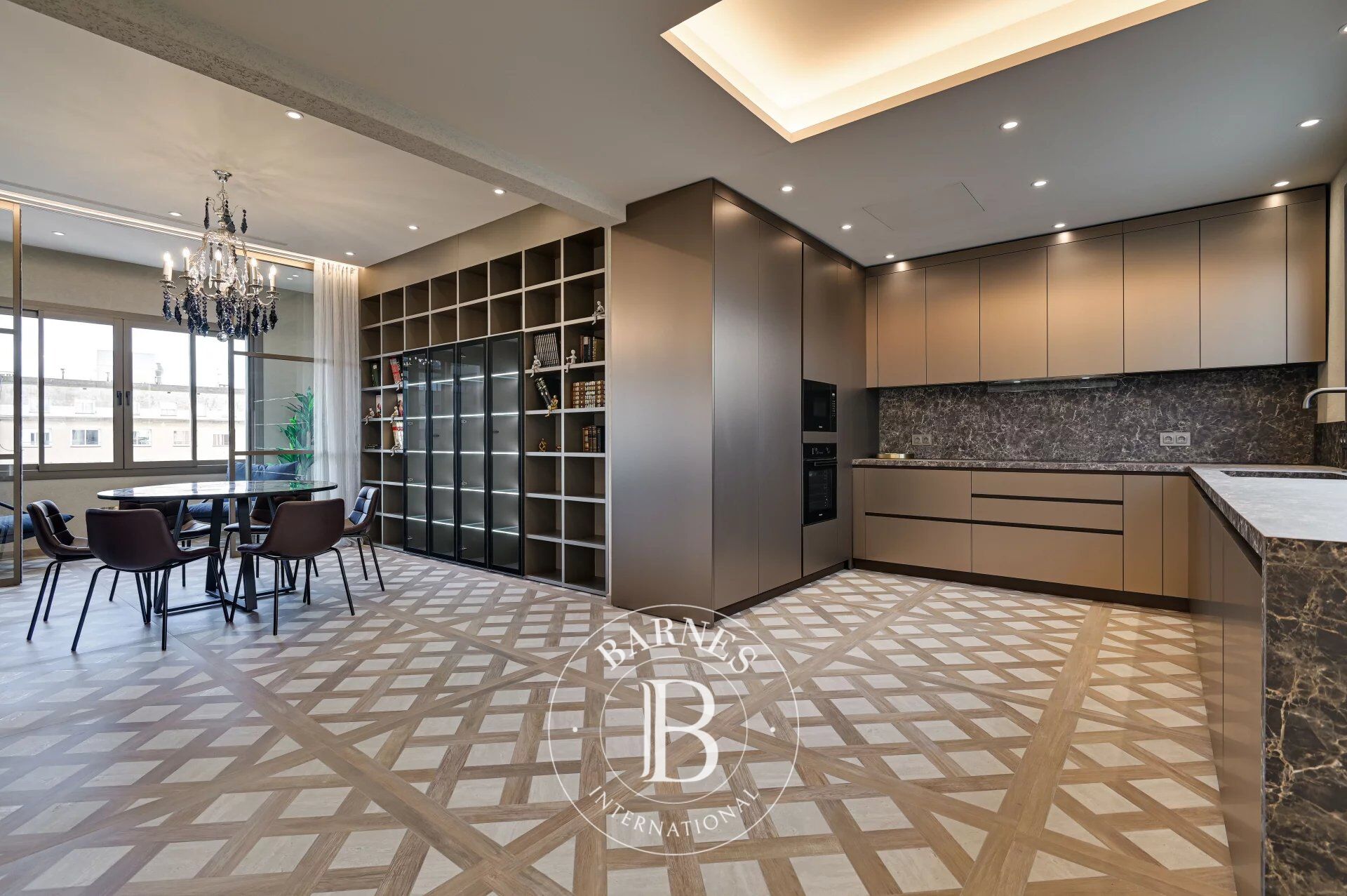 Barnes Exclusive – Elegance and Light at the Top of Dreta de l’Eixample, Steps from Passeig de Gràcia - picture 2