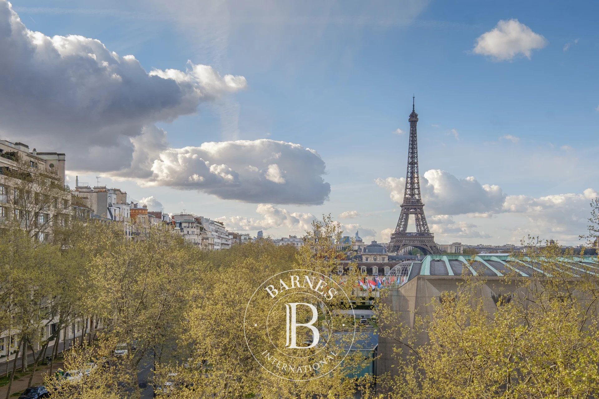 Paris 7 - Ségur - Vue Tour Eiffel - Etage élevé - Charme - 2 chambres - picture 1