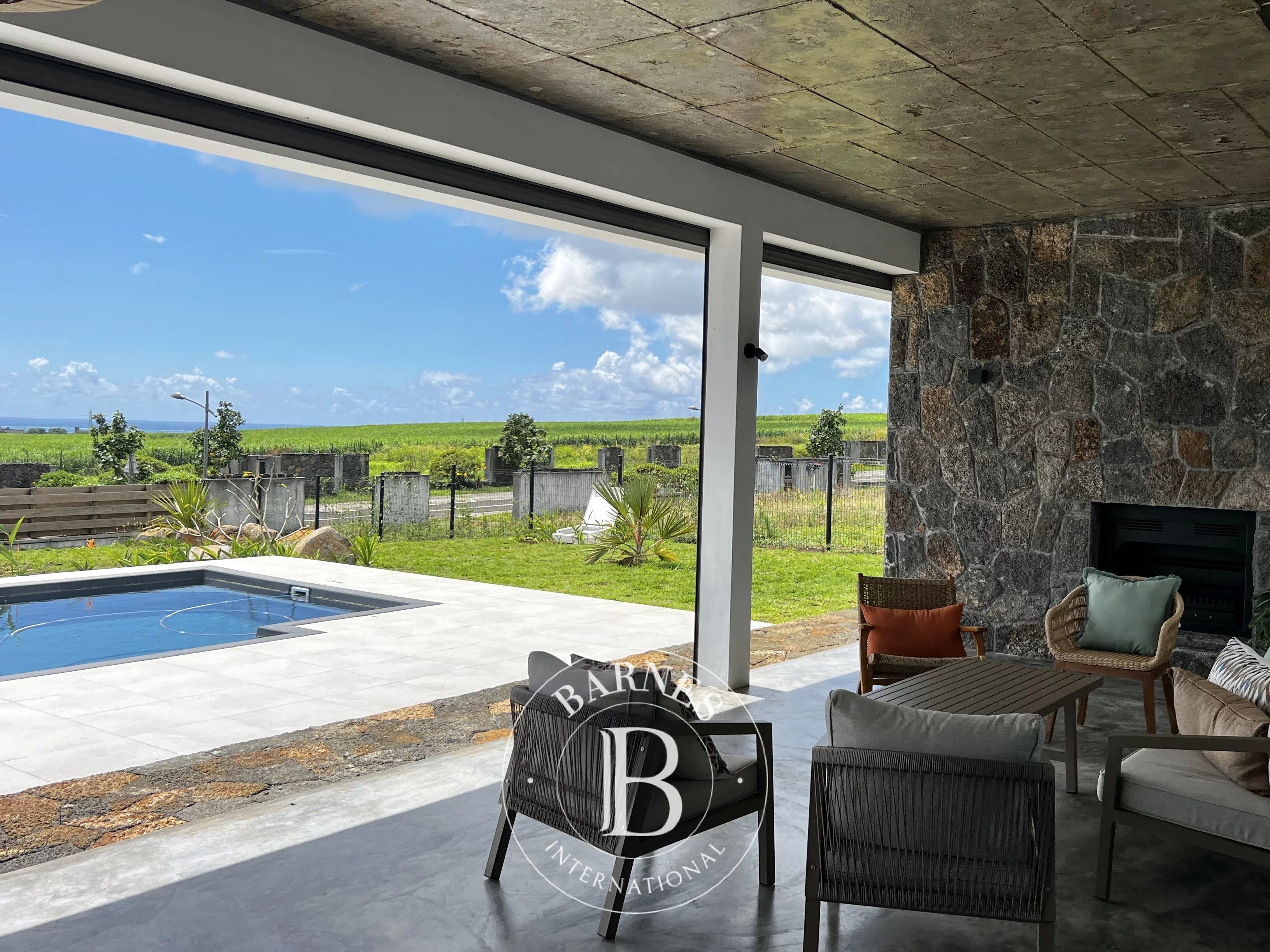 Villa Mont Piton - picture 2