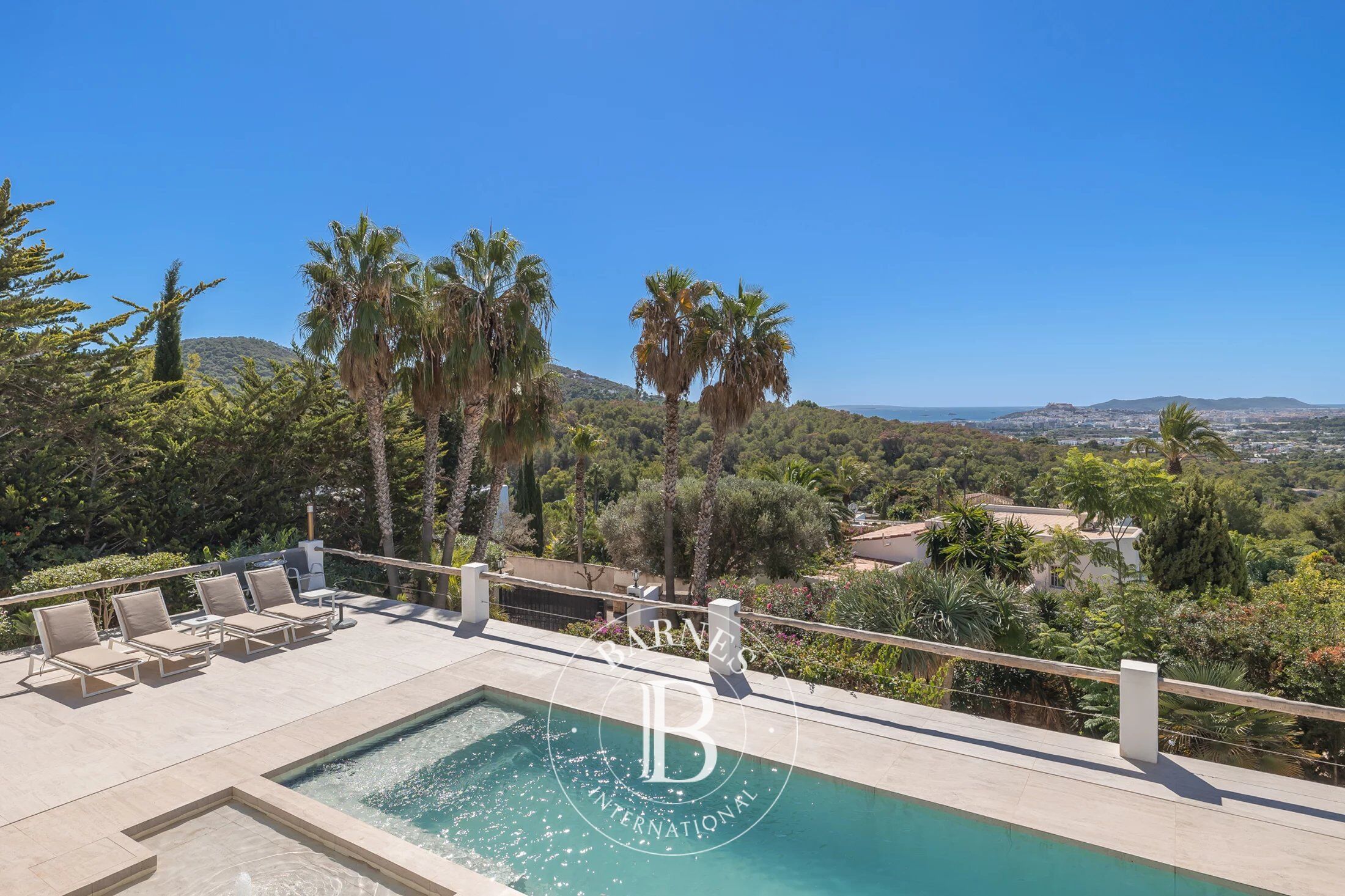 Villa Isla de Ibiza - picture 2