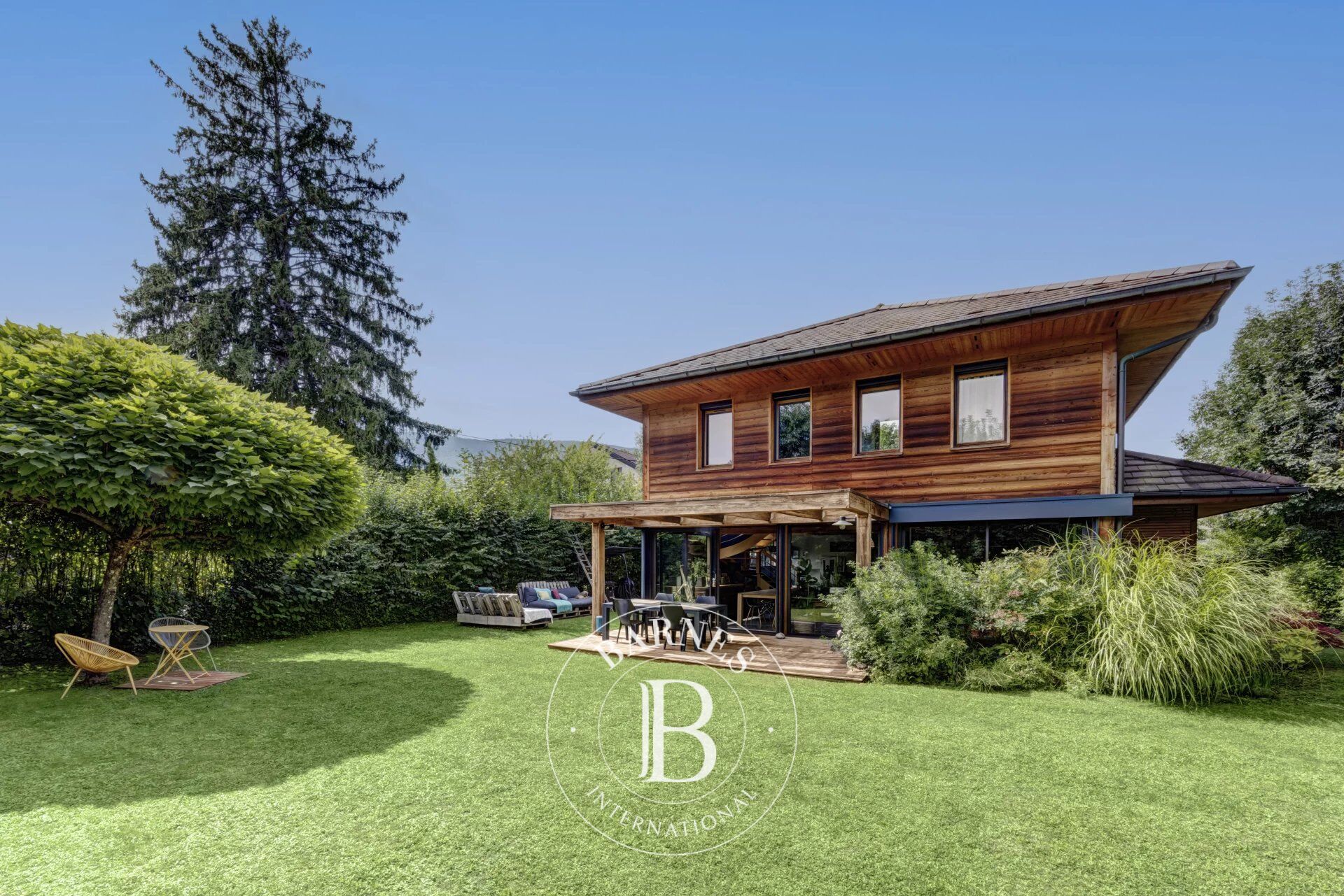 Casa Annecy - picture 1