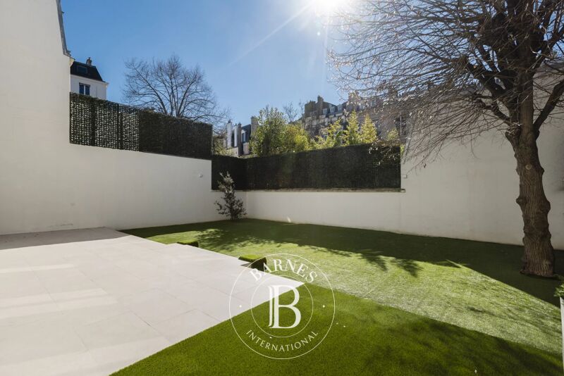 For Sale Mansion | Neuilly-sur-Seine - picture 3