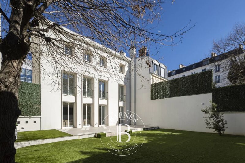 For Sale Mansion | Neuilly-sur-Seine - picture 1