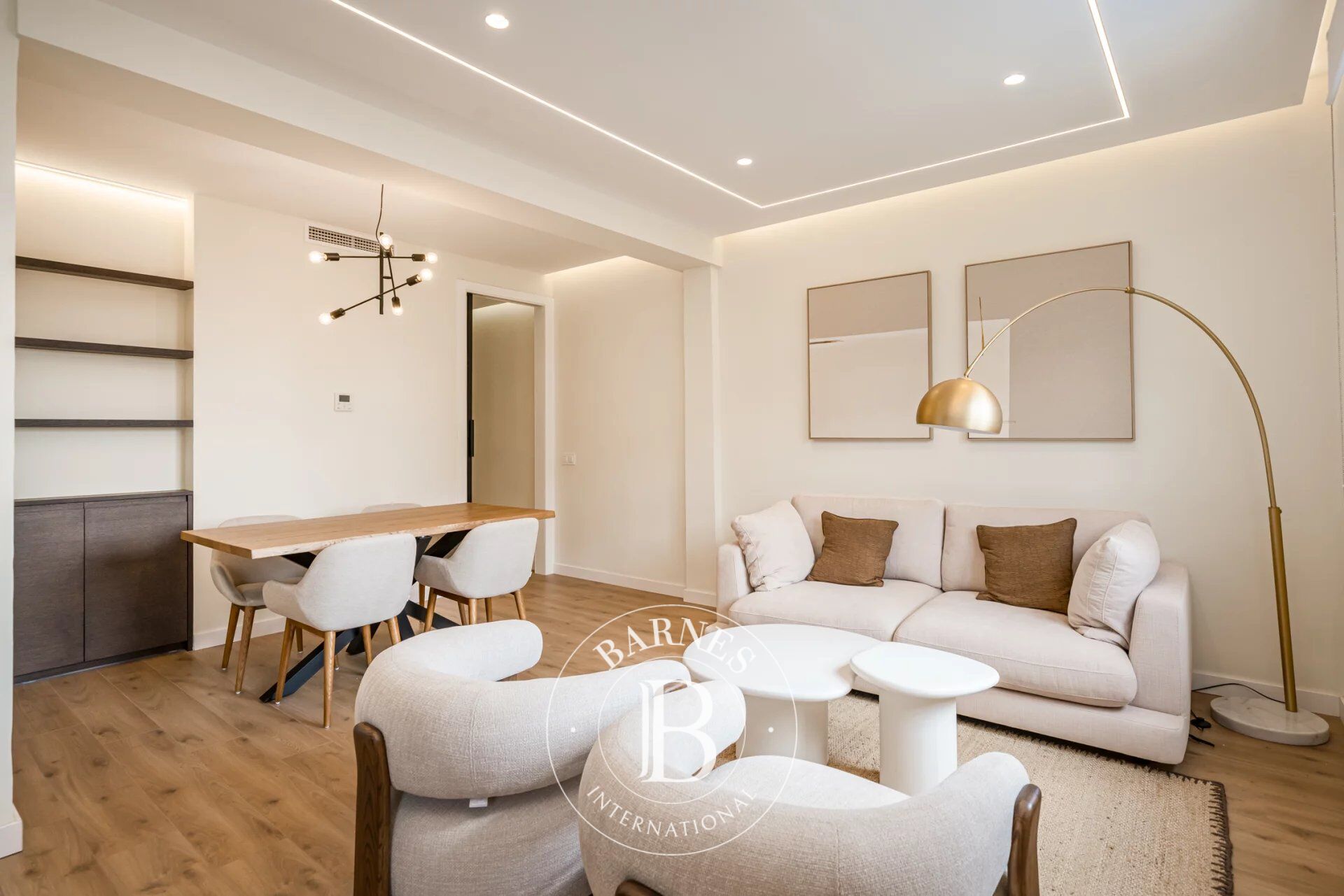 Appartement Exclusif Rénové avec Vue Panoramique et Piscine dans le Quartier du Retiro - picture 3