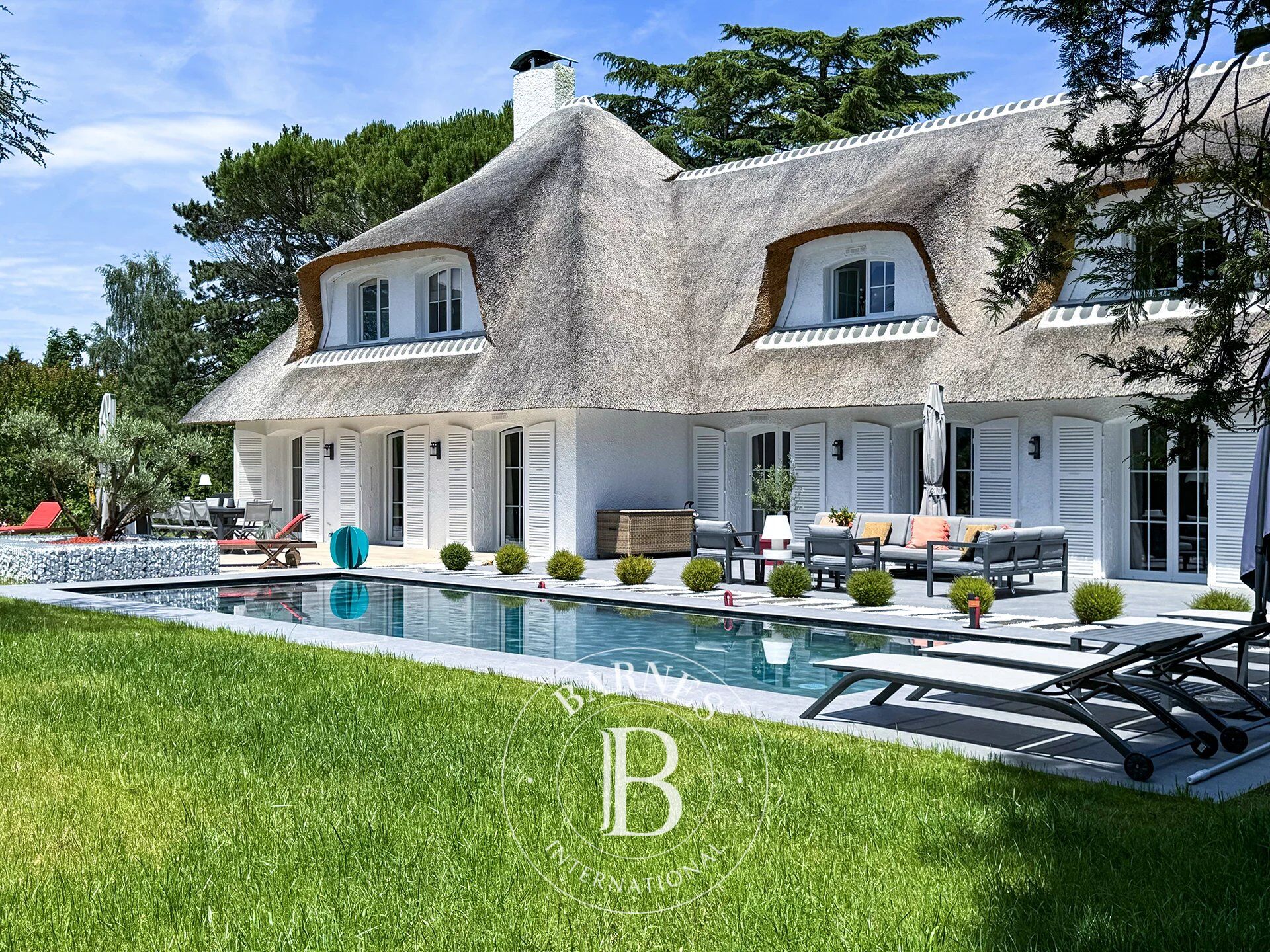 BARNES AIX-LES-BAINS - MAISON D'EXCEPTION - 5 SUITES - PISCINE ET JARDIN - picture 1