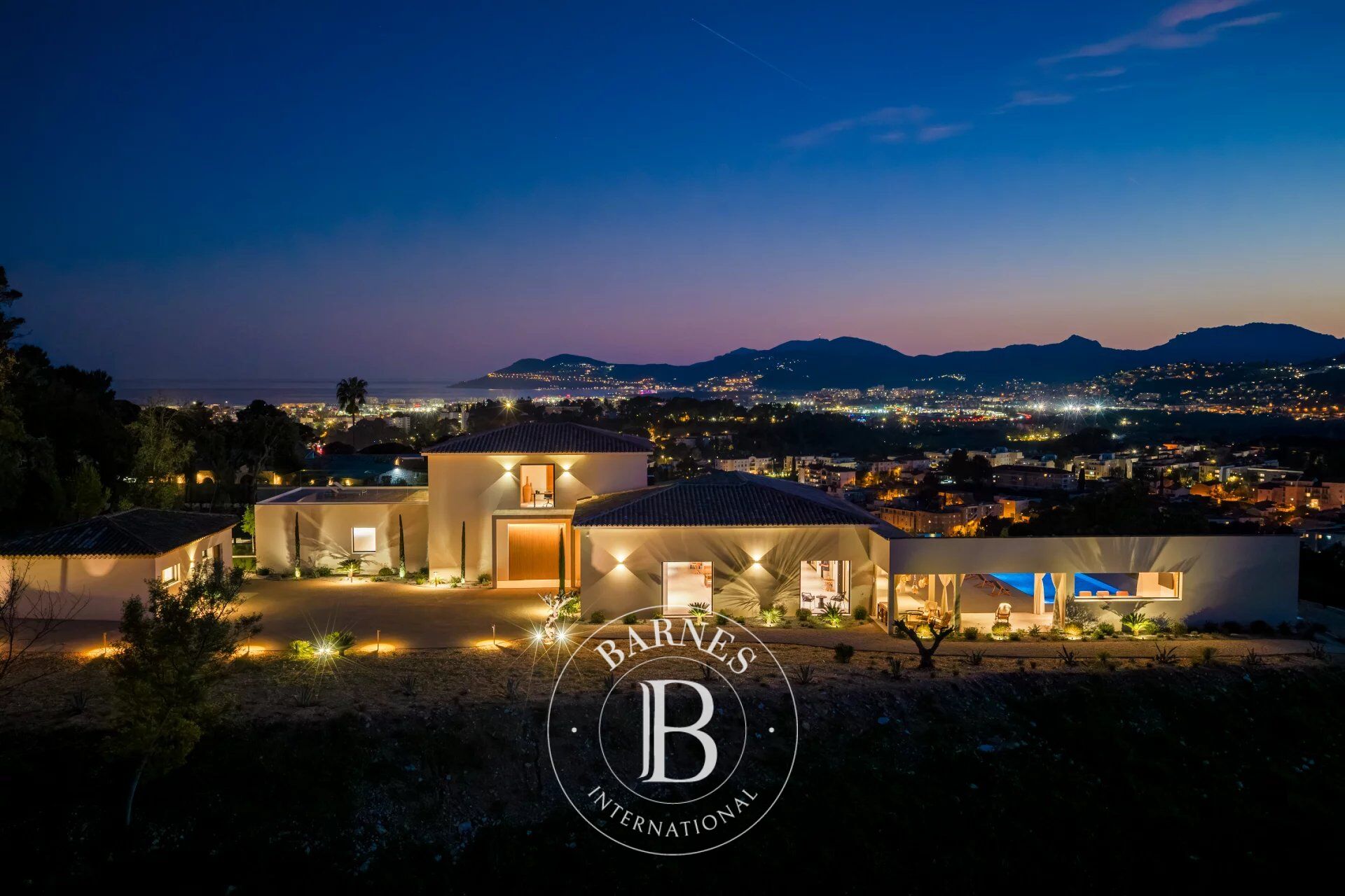 Villa Mougins - picture 2