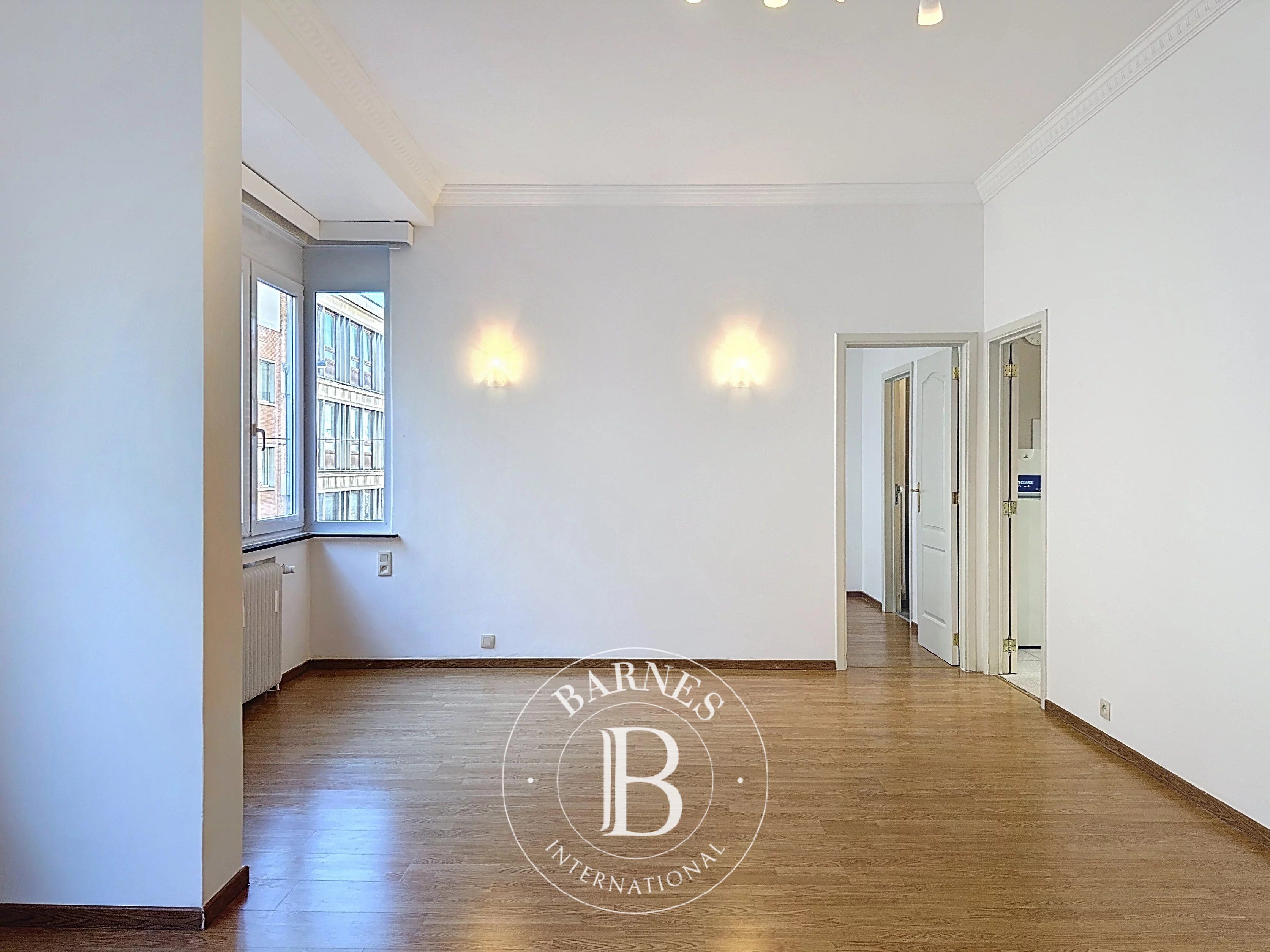 Schuman - Appartement 2 chambres - picture 2