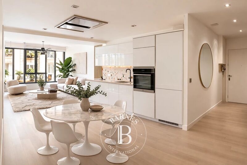 For Sale Apartment | Paris 18ème - picture 1