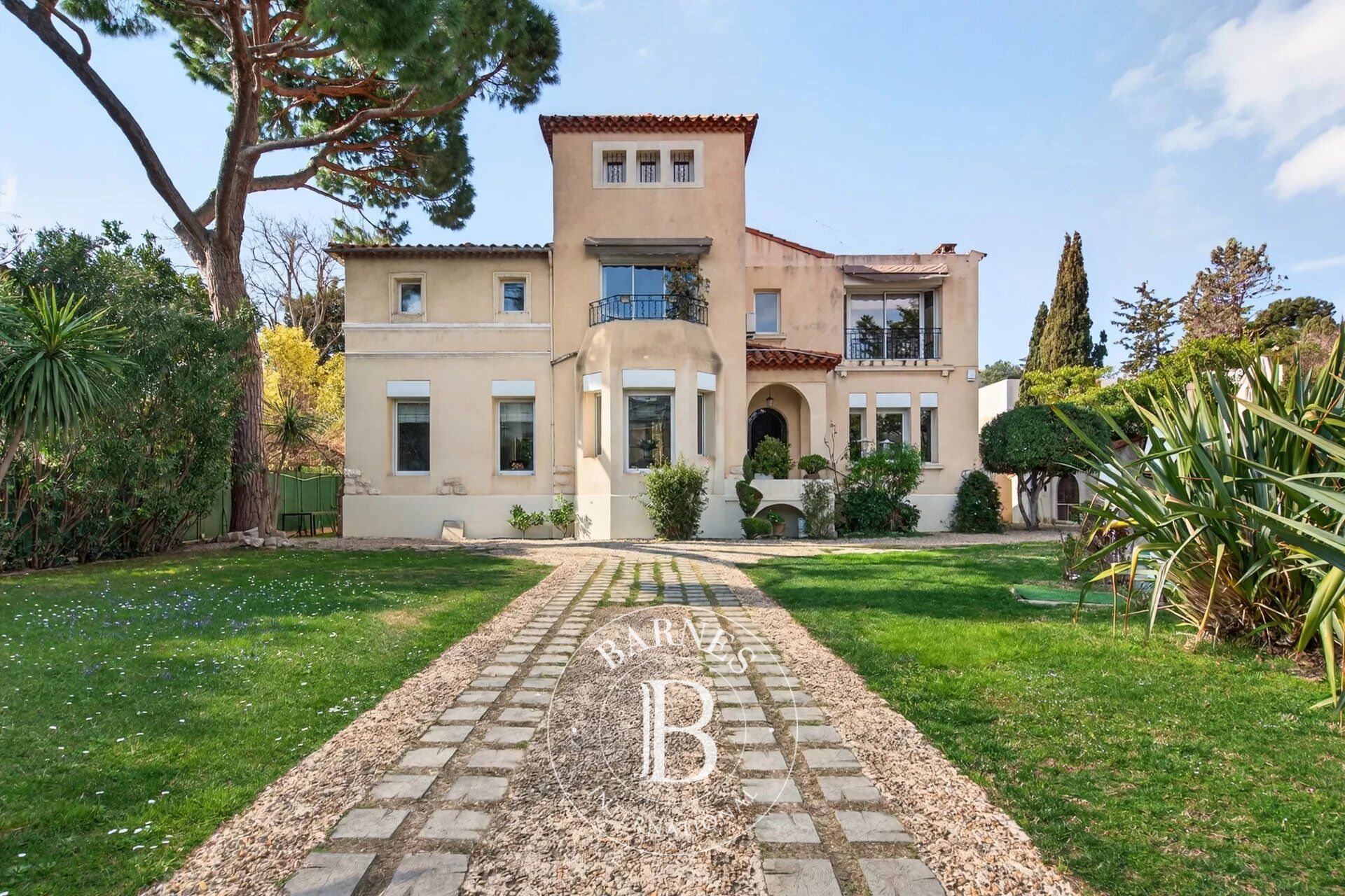 VENTE - MARSEILLE - 13008 - PRADO – BAGATELLE - MAISON - JARDIN – PISCINE – GARAGE - STATIONNEMENTS - picture 1