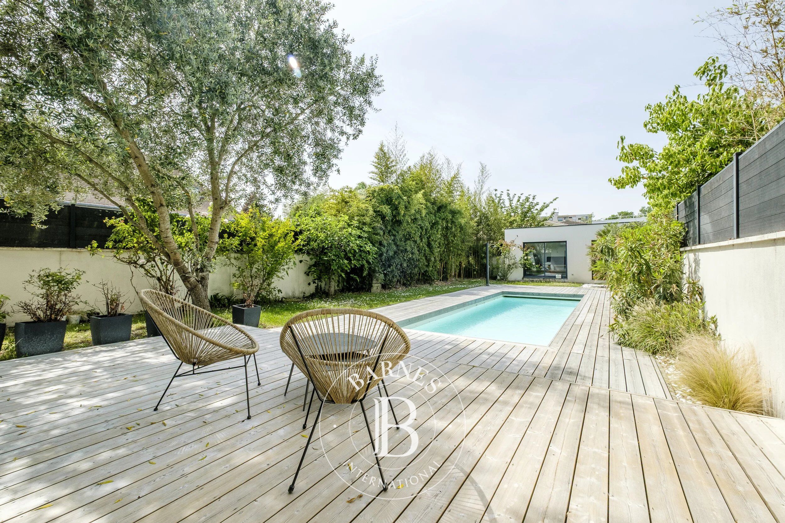 Bordeaux Caudéran - Maison 180 m² - Jardin - Piscine - Garage - Dépendance - picture 2