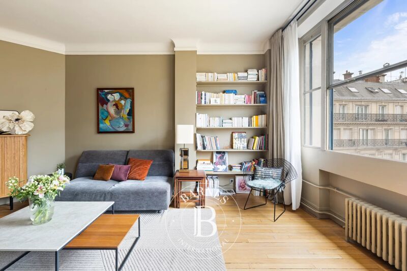 For Sale Apartment | Paris 9ème - picture 2