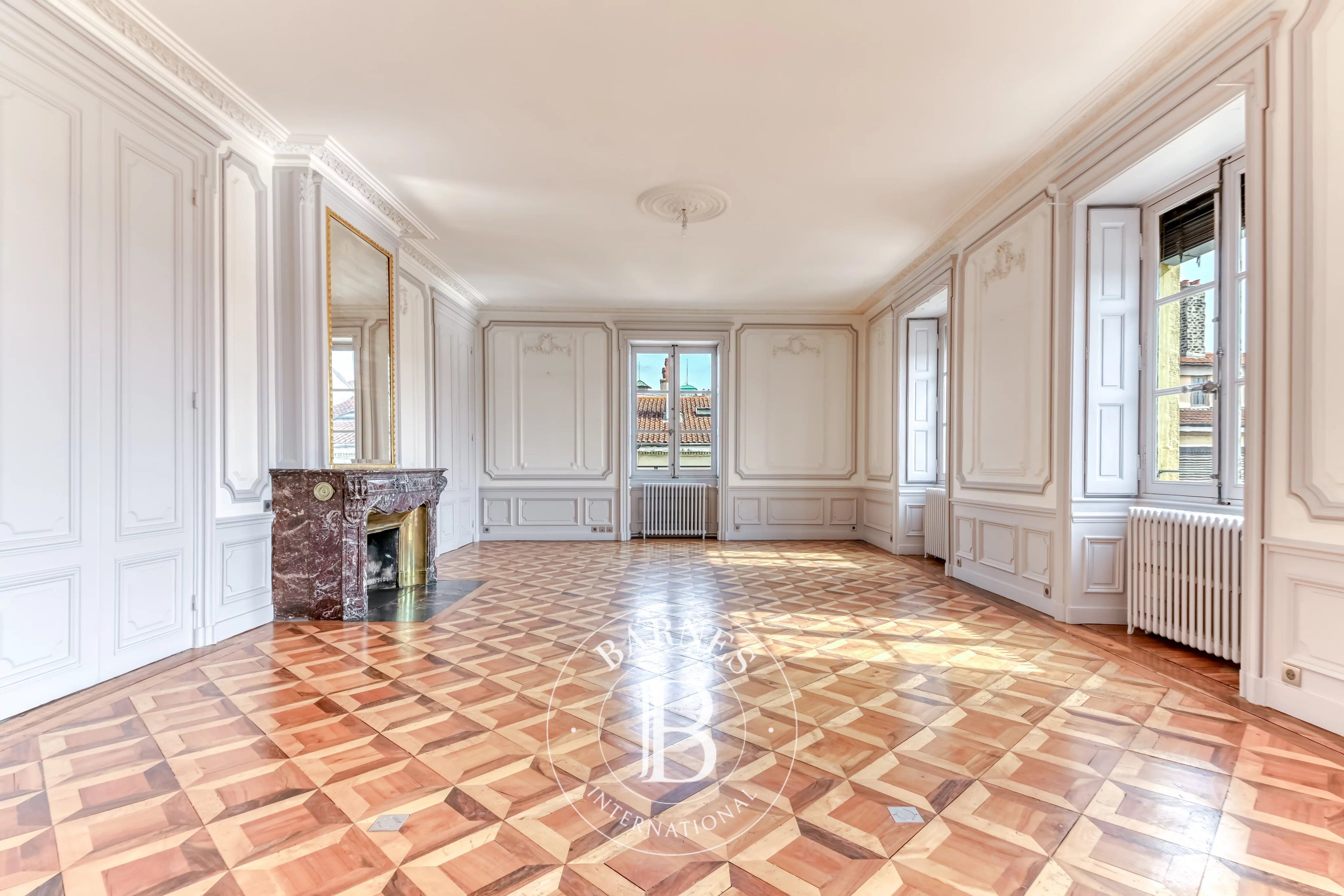 Lyon 2 - Appartement bourgeois de 298,91 m² - 6 Chambres - picture 1