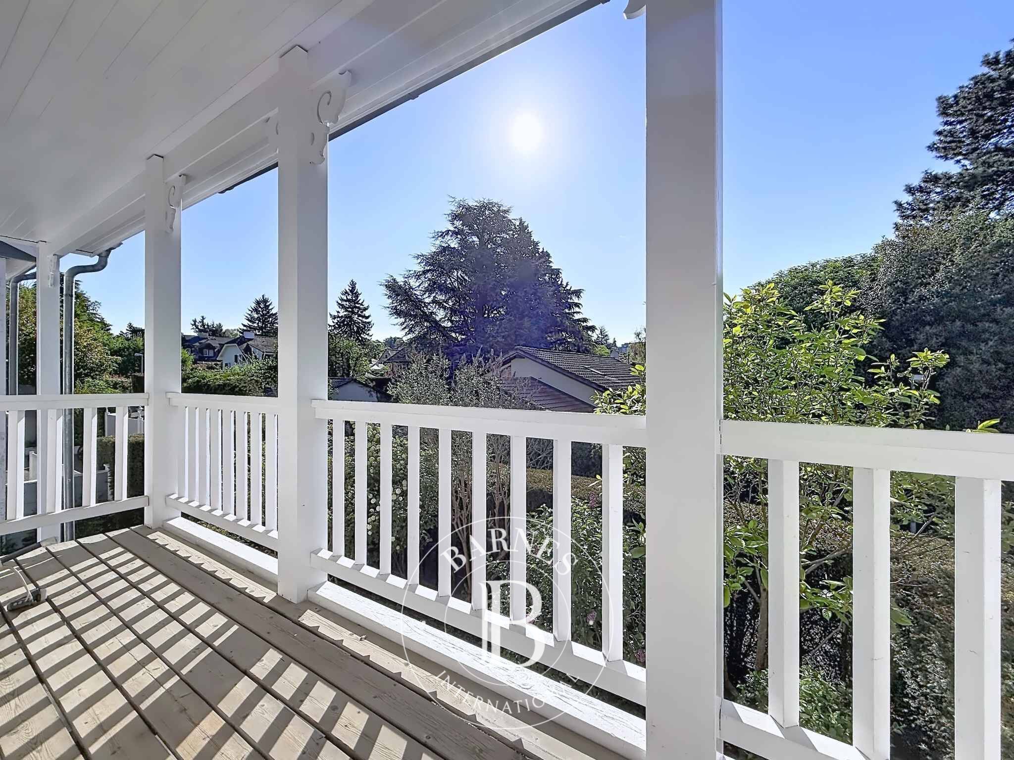 Twin Villa Cointrin - picture 1