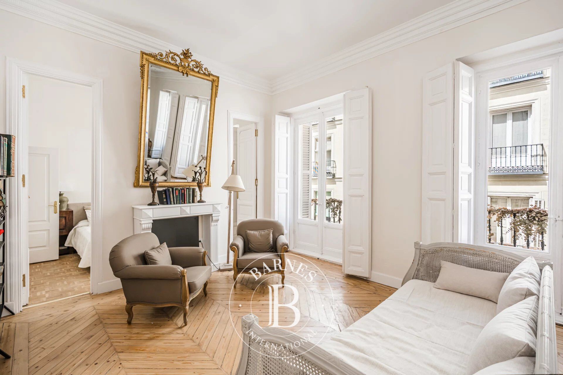 Une élégance classique au cœur du centre historique de Madrid - picture 3