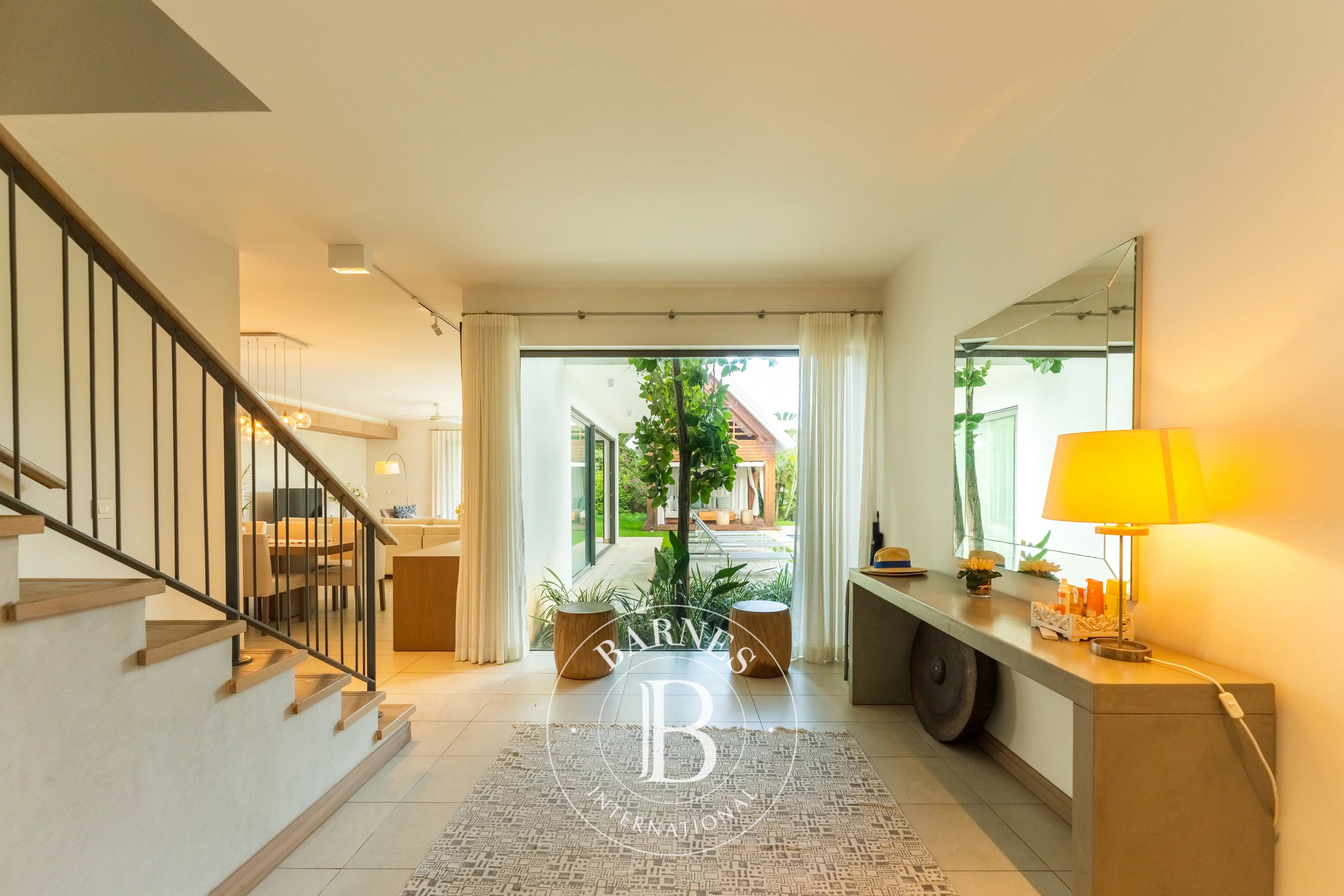 Villa Grand Baie - picture 3