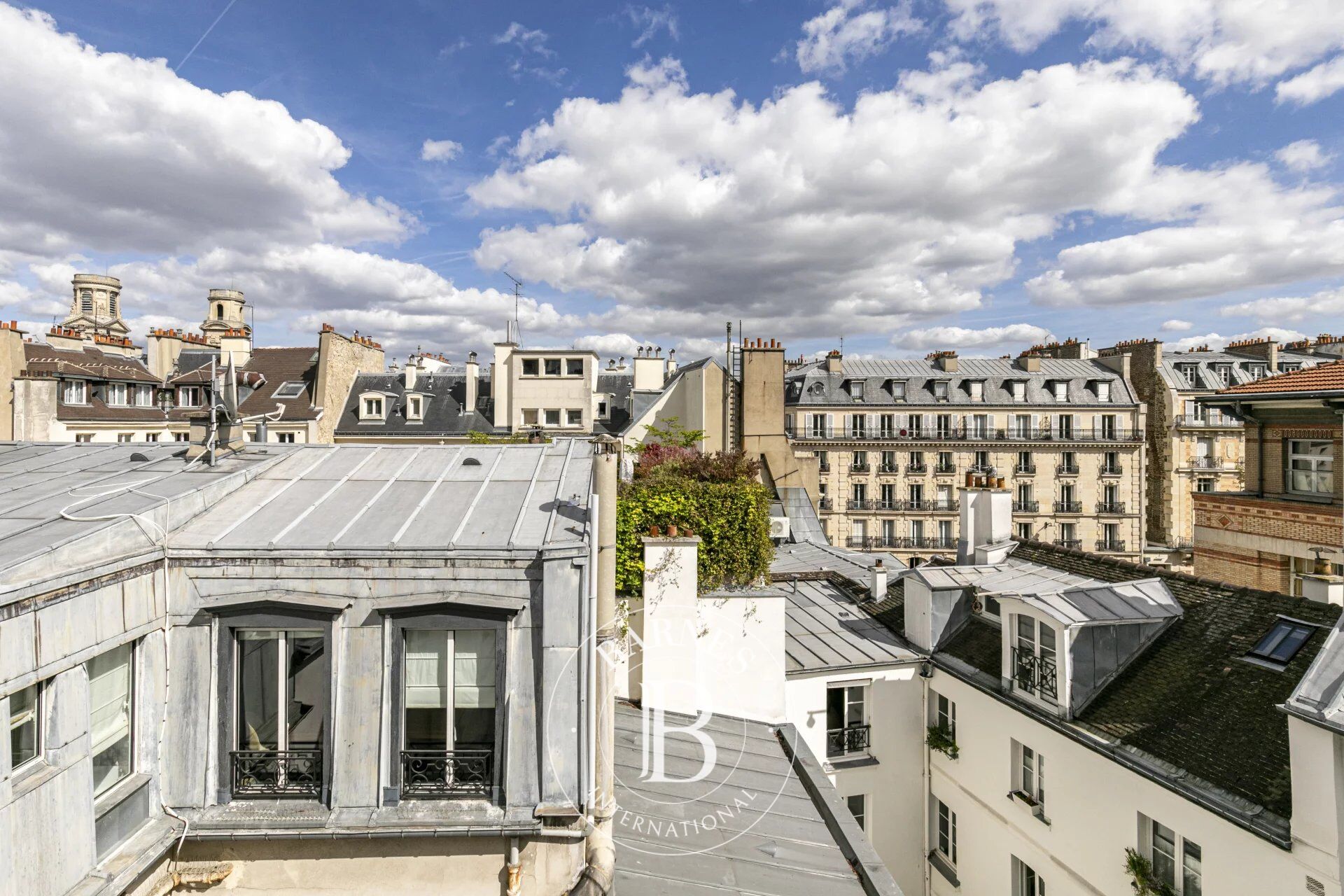 Paris 6 - Saint-Germain-des-Prés - Top-floor duplex - picture 2