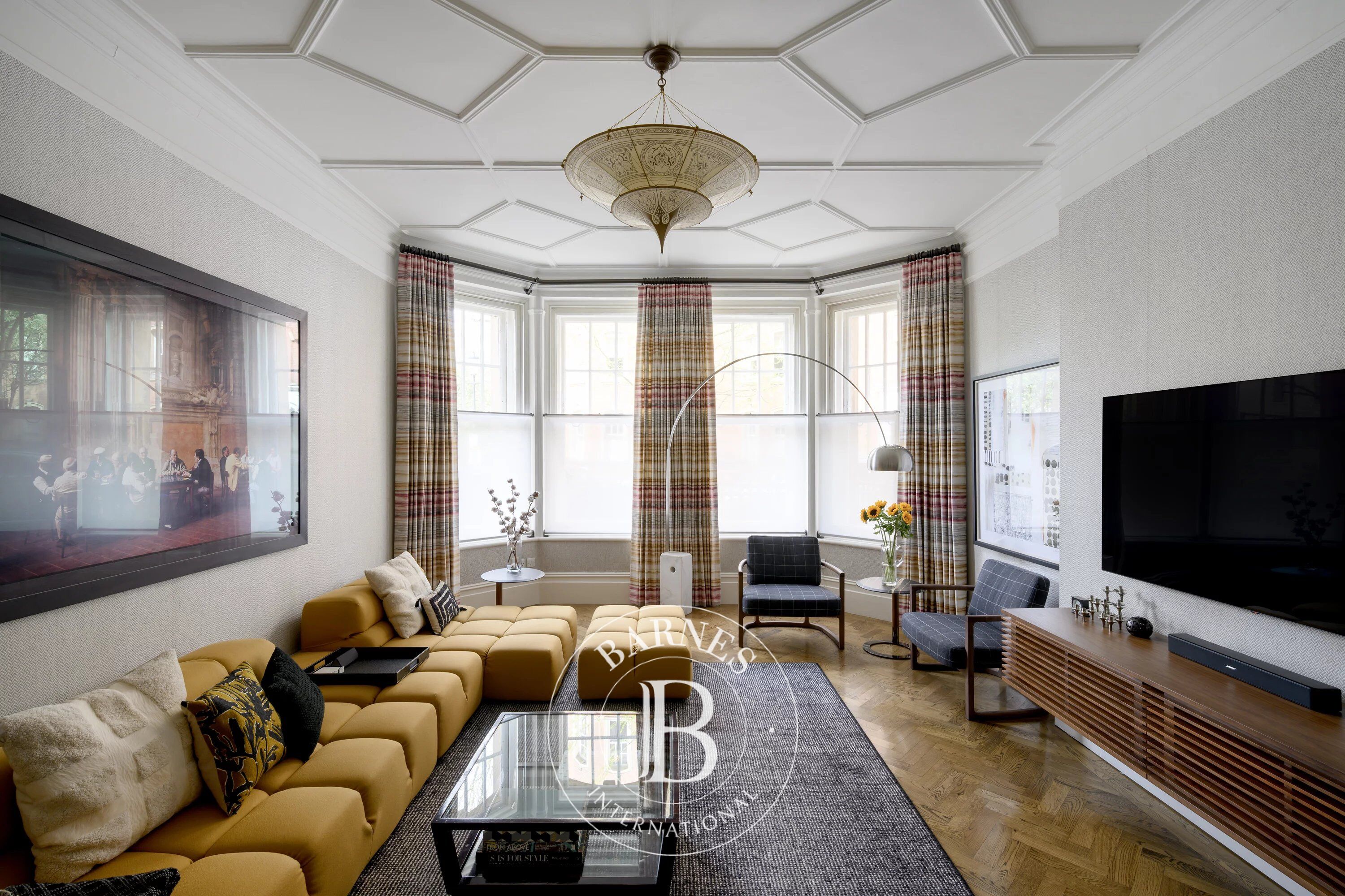 Oakwood Court, Holland Park - picture 1