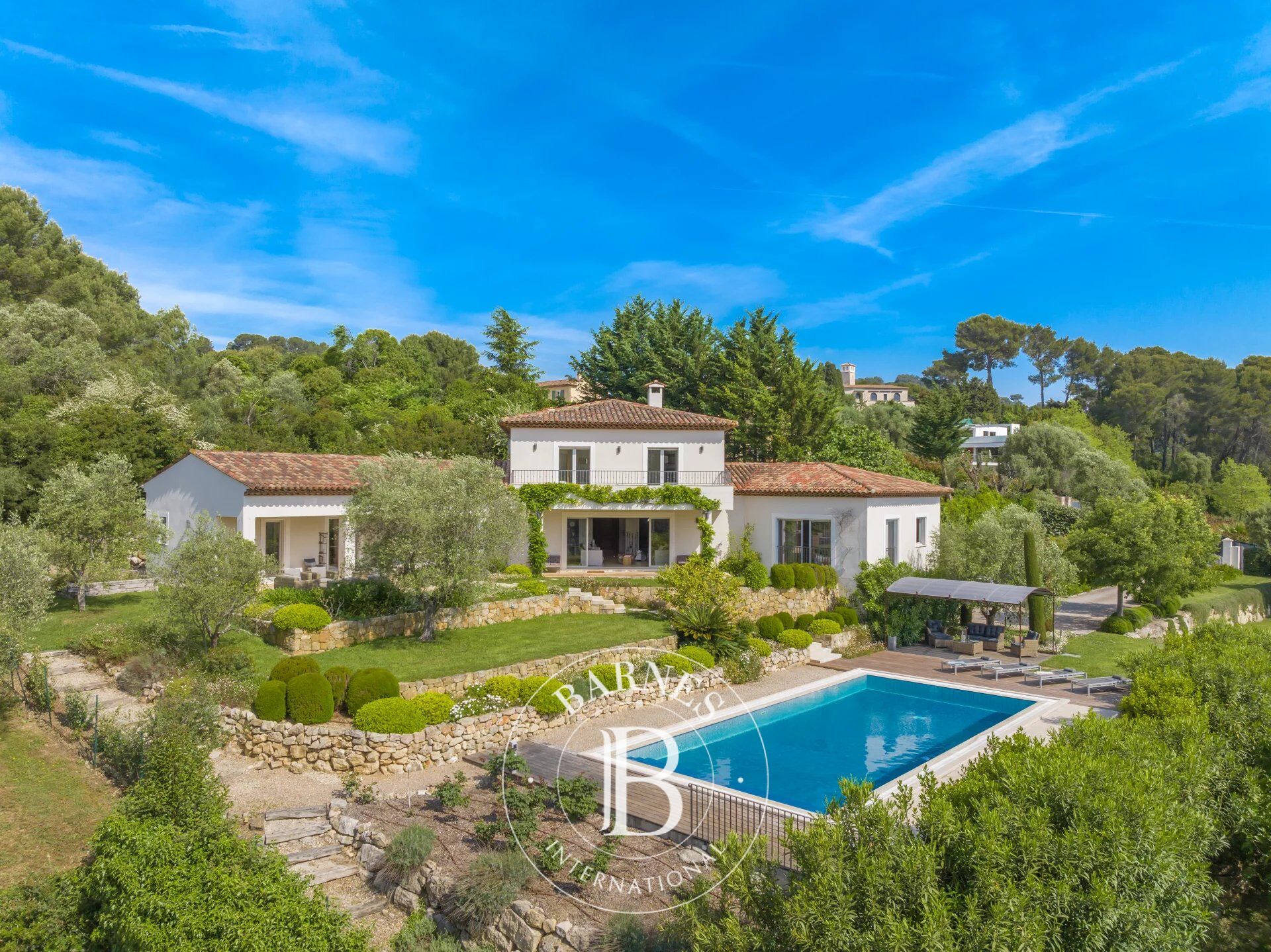 SOLE AGENT MOUGINS - NEO-PROVENÇAL VILLA - PANORAMIC VIEWS - picture 1