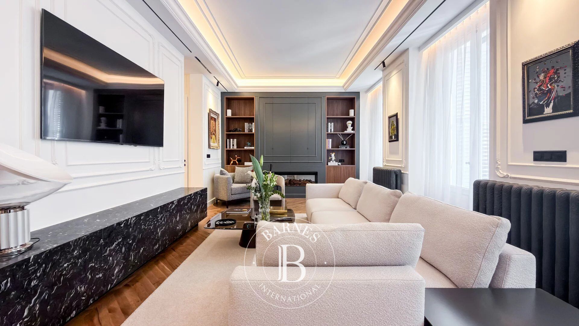 MADRID - CENTRO - JUSTICIA Excepcional propiedad con diseño único. - picture 1