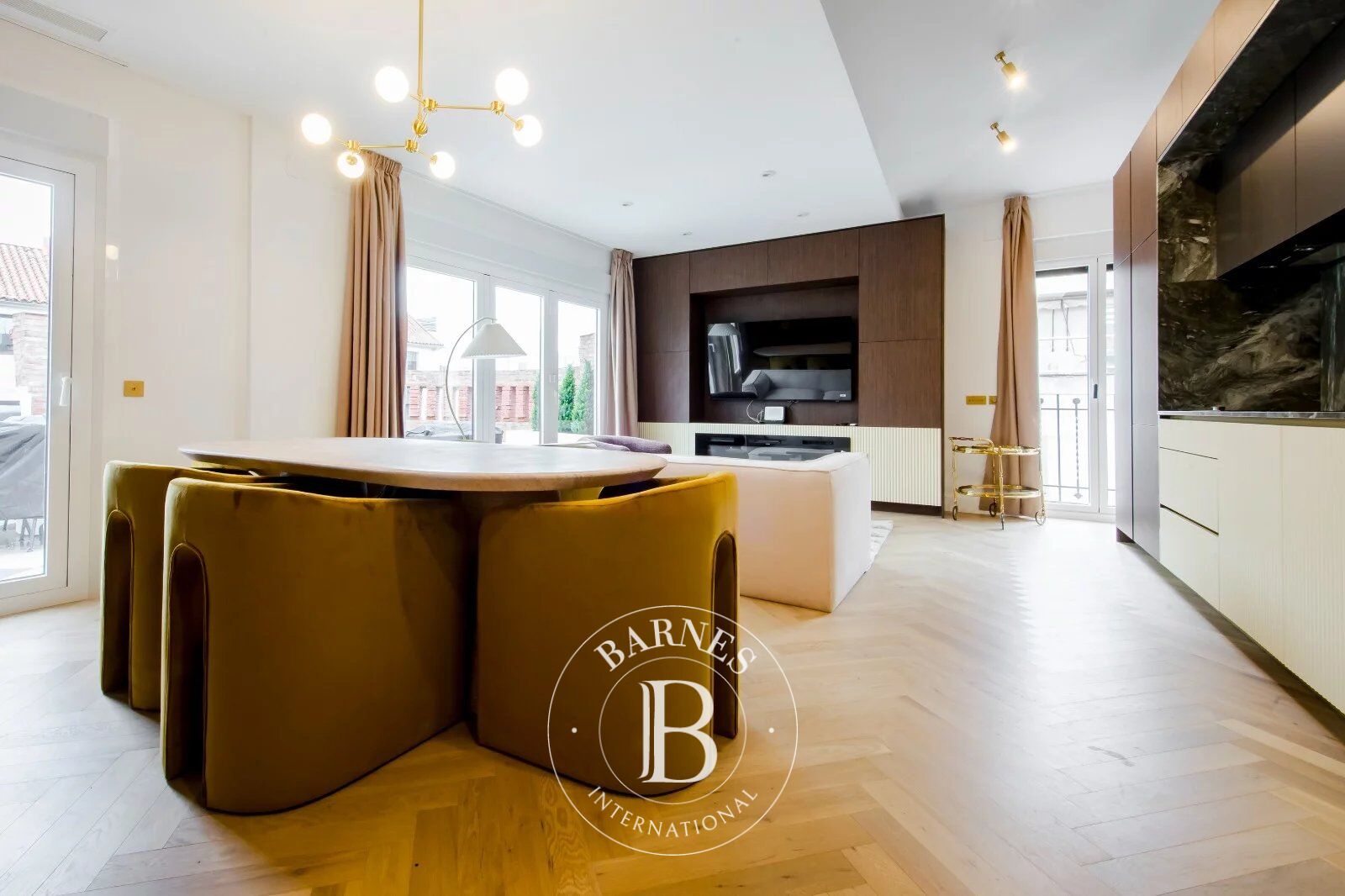 MADRID – ZENTRUM – CORTES Design-Penthouse mit Terrasse im Herzen von Madrid - picture 1