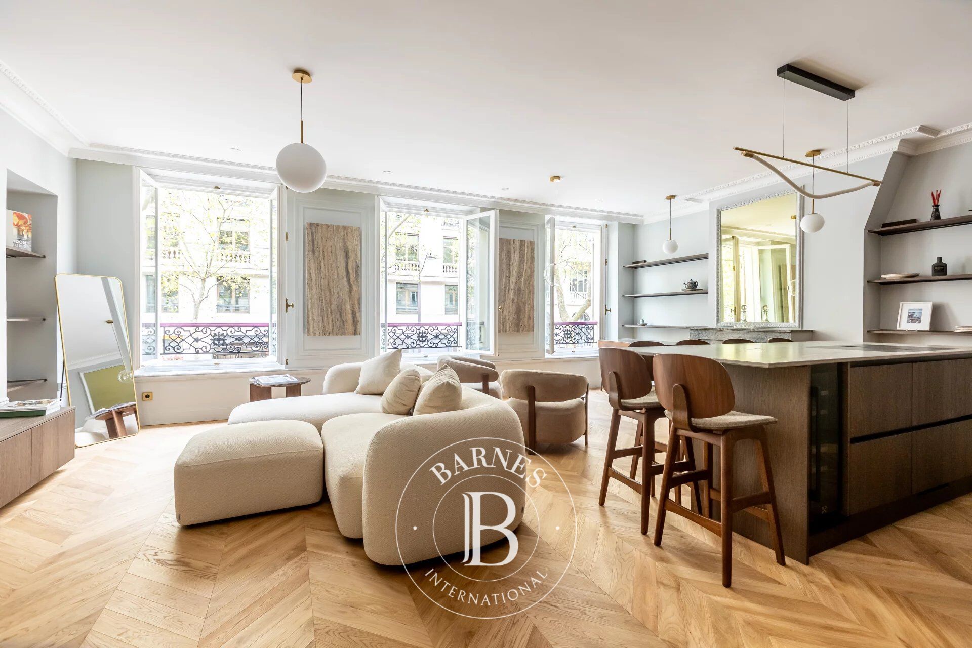 PARIS 8e - EXCLUSIVITE - Saint Philippe du Roule - Appartement  de grand standing 2 chambres - picture 1