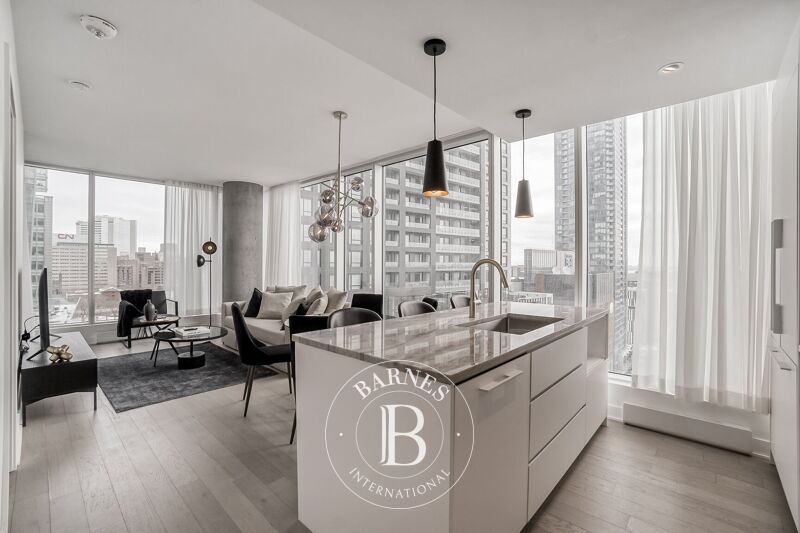 For Rent Apartment | Montréal (Ville-Marie) - picture 1