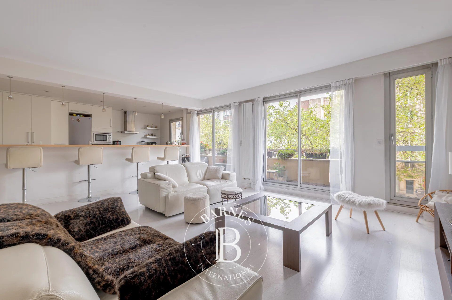 Paris 14e - Montparnasse - Appartement familial - 4 chambres - Balcons - picture 2