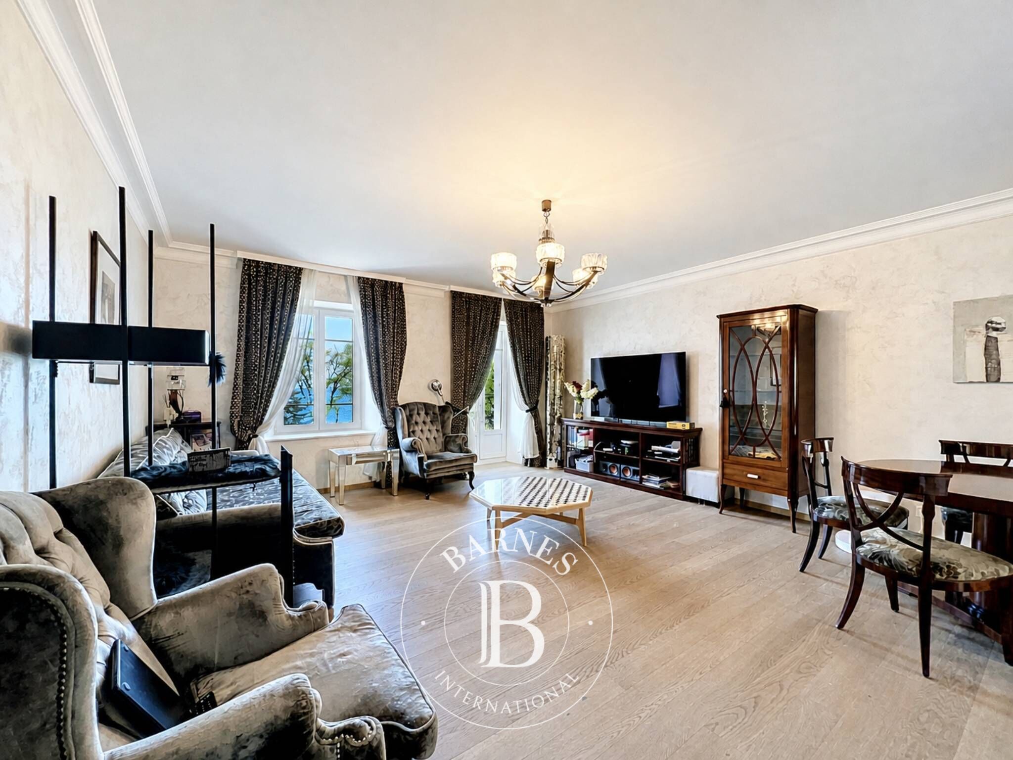 Magnifique appartement de 4.5 pièces au centre de Montreux - picture 1