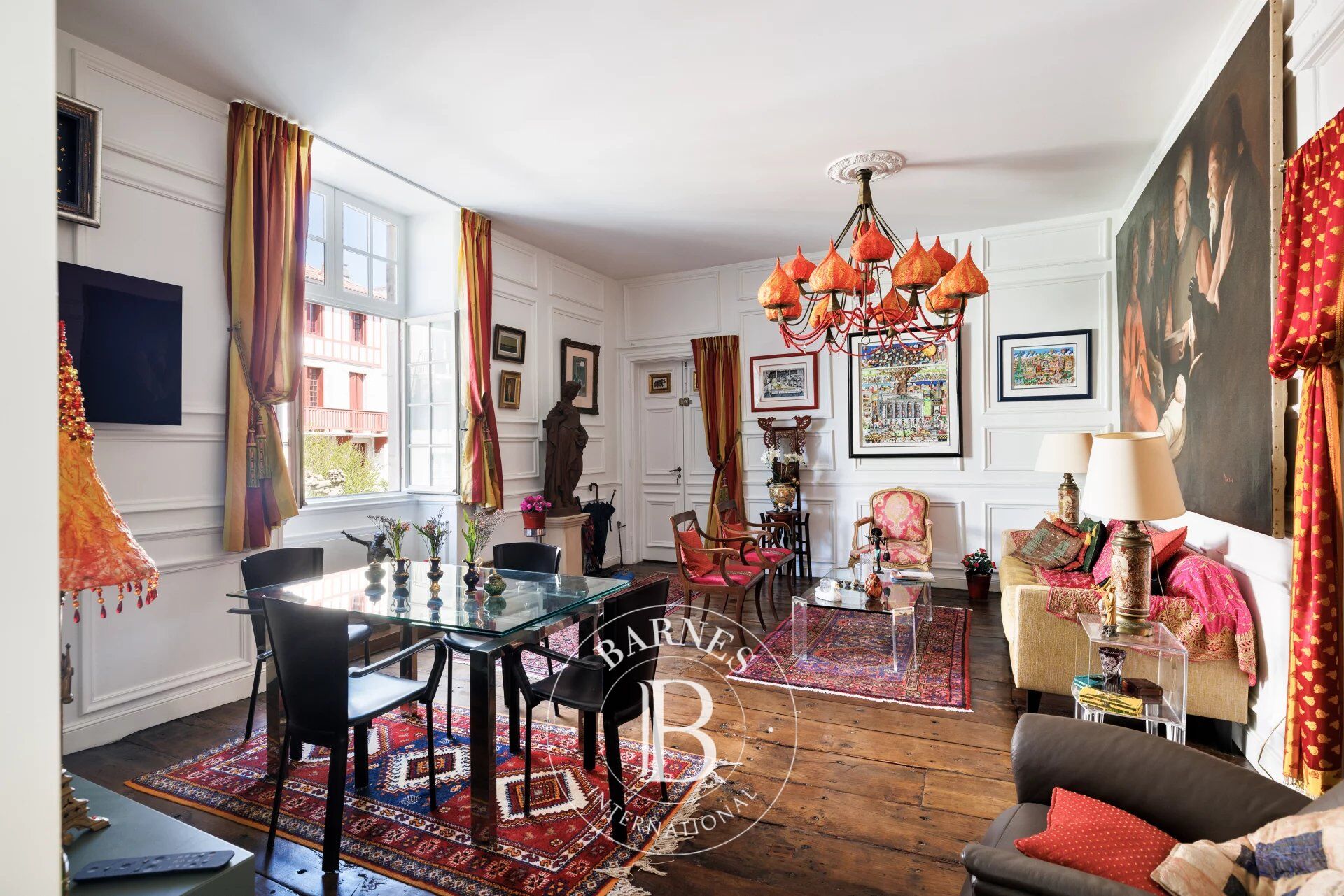 CENTRE HISTORIQUE DE SAINT JEAN DE LUZ, APPARTEMENT DANS UNE MAISON D’ARMATEUR CLASSEE - picture 1