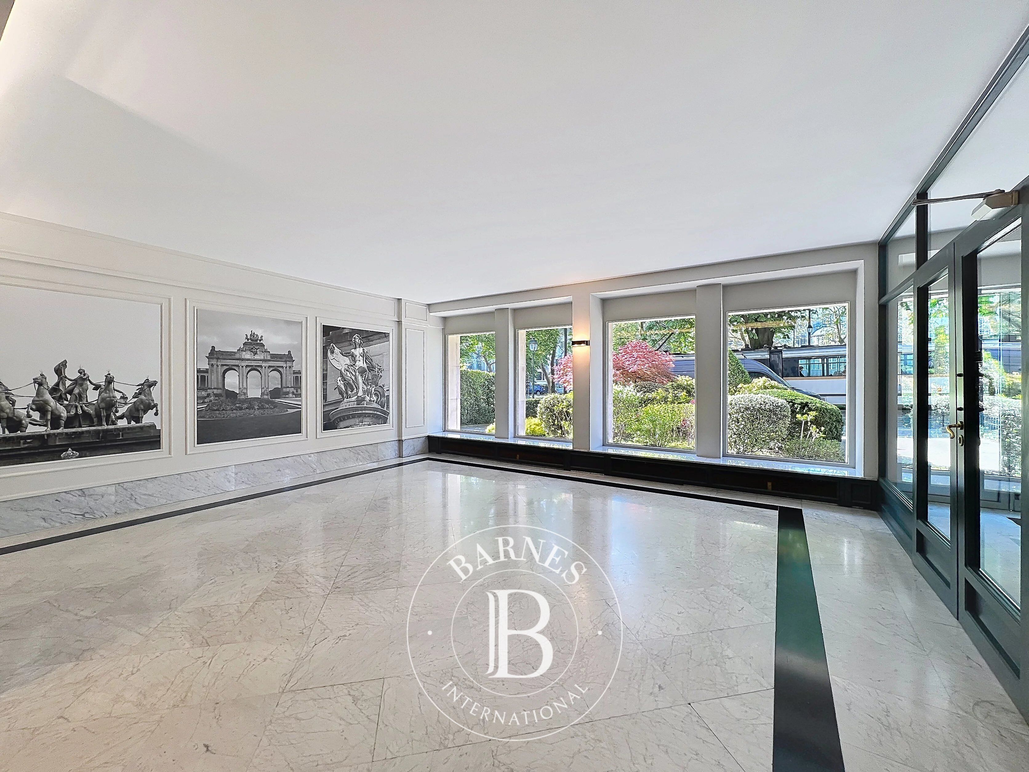 Bel appartement lumineux 4 chambres avec parking - picture 3