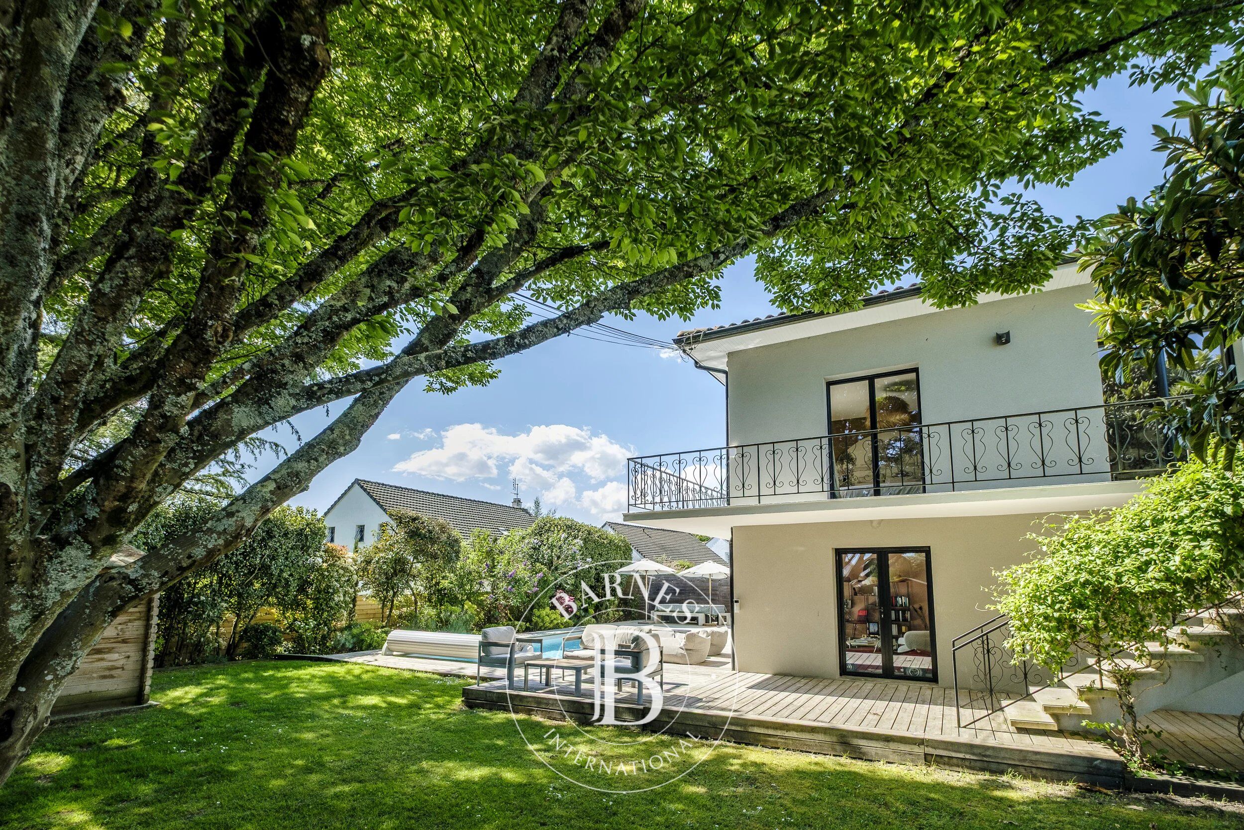 Bruges city center – 250 sqm house – Garden – Swimming pool – Parking - picture 2