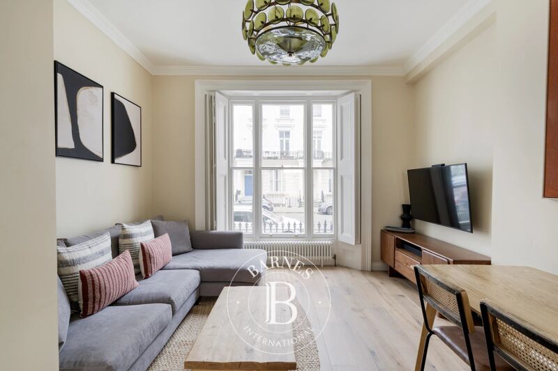 For Rent Apartment | London - picture 2