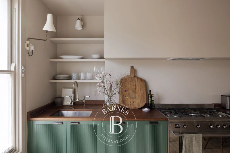 For Sale Apartment | London - picture 3