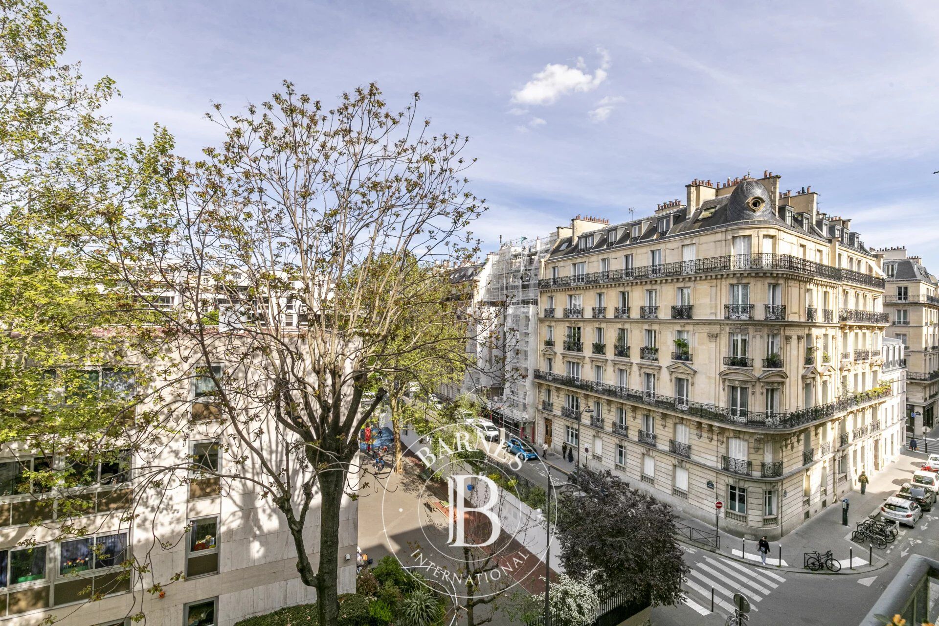 Piso Paris 6ème - picture 2