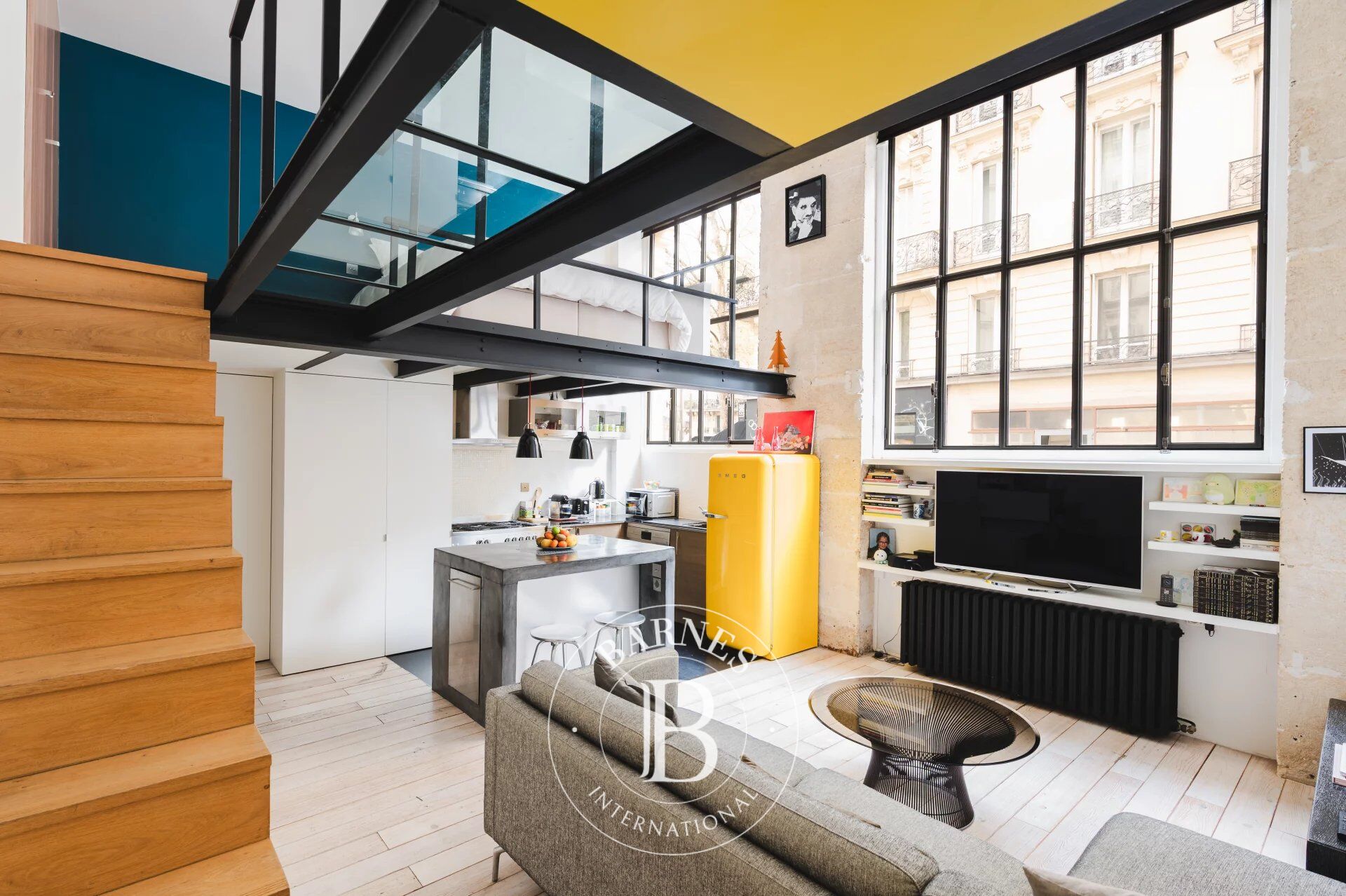 EXCLUSIVE - PARIS 9th ARD. - TRUDAINE / MARTYRS - LOFT / STUDIO - 43.06 m² (Carrez Law) - EXCELLENT CONDITION - 1 BEDROOM - picture 2