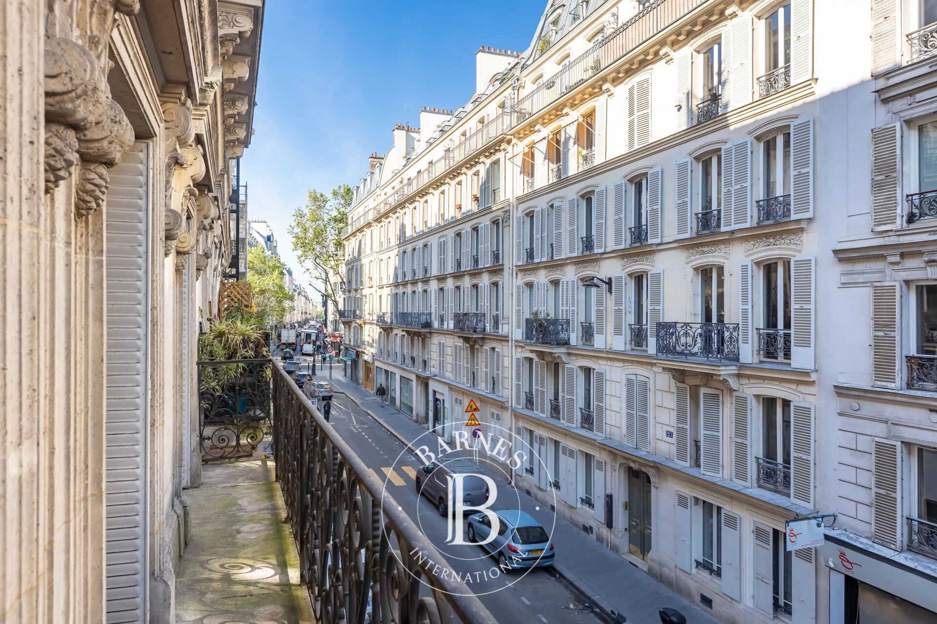 PARIS 17 – EXCLUSIVITÉ – LEGENDRE – CHARMANT 3 PIÈCES AVEC BALCON - picture 3