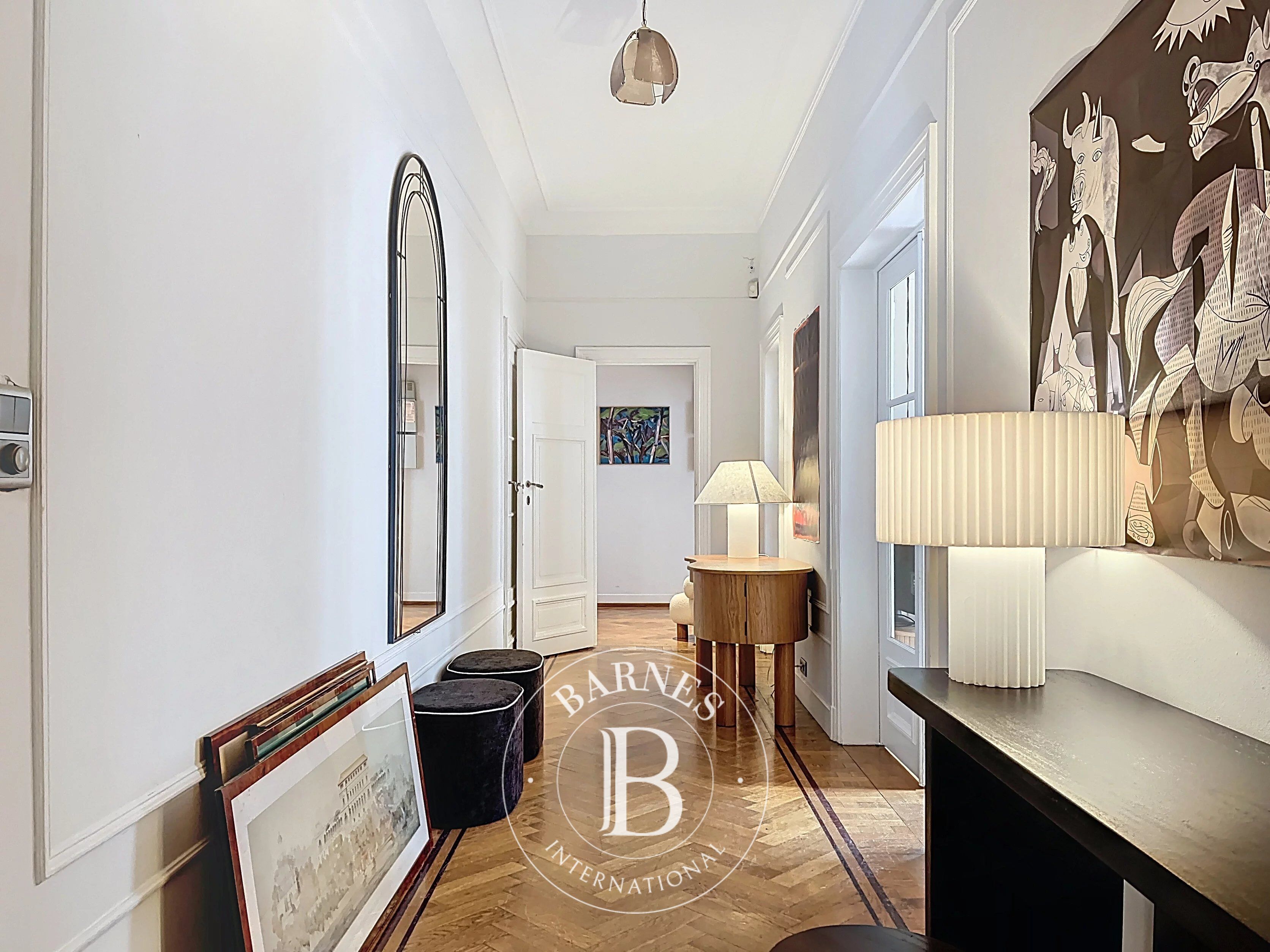 Chatelain - Appartement 3 chambres meublé - picture 2