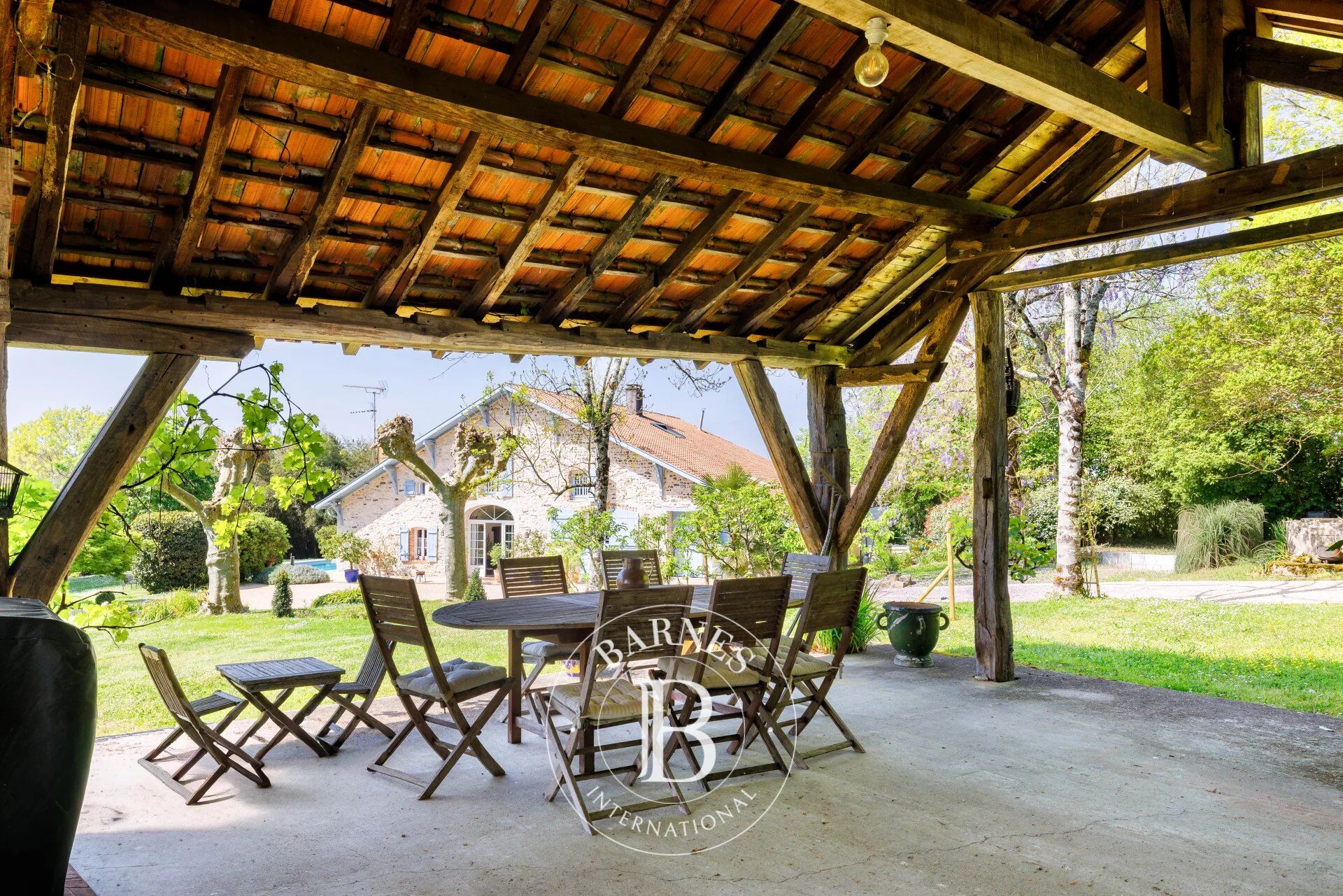 25 MINUTES FROM BAYONNE, BEAUTIFUL 18TH-CENTURY LANDES HOUSE WITH SWIMMING POOL - picture 2