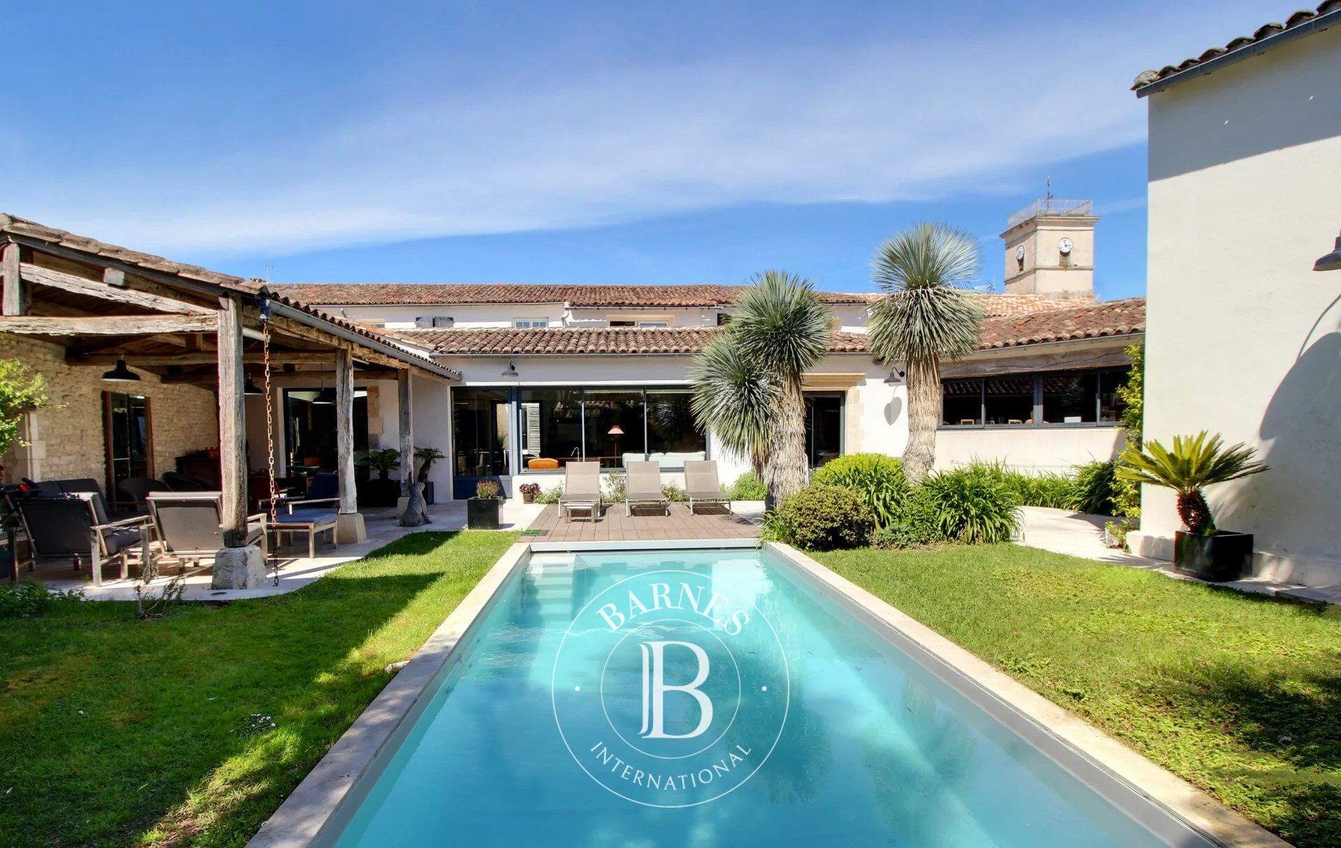 EXCLUSIVITÉ - LE BOIS PLAGE EN RÉ - Maison à vendre dans le coeur du village - piscine - picture 2