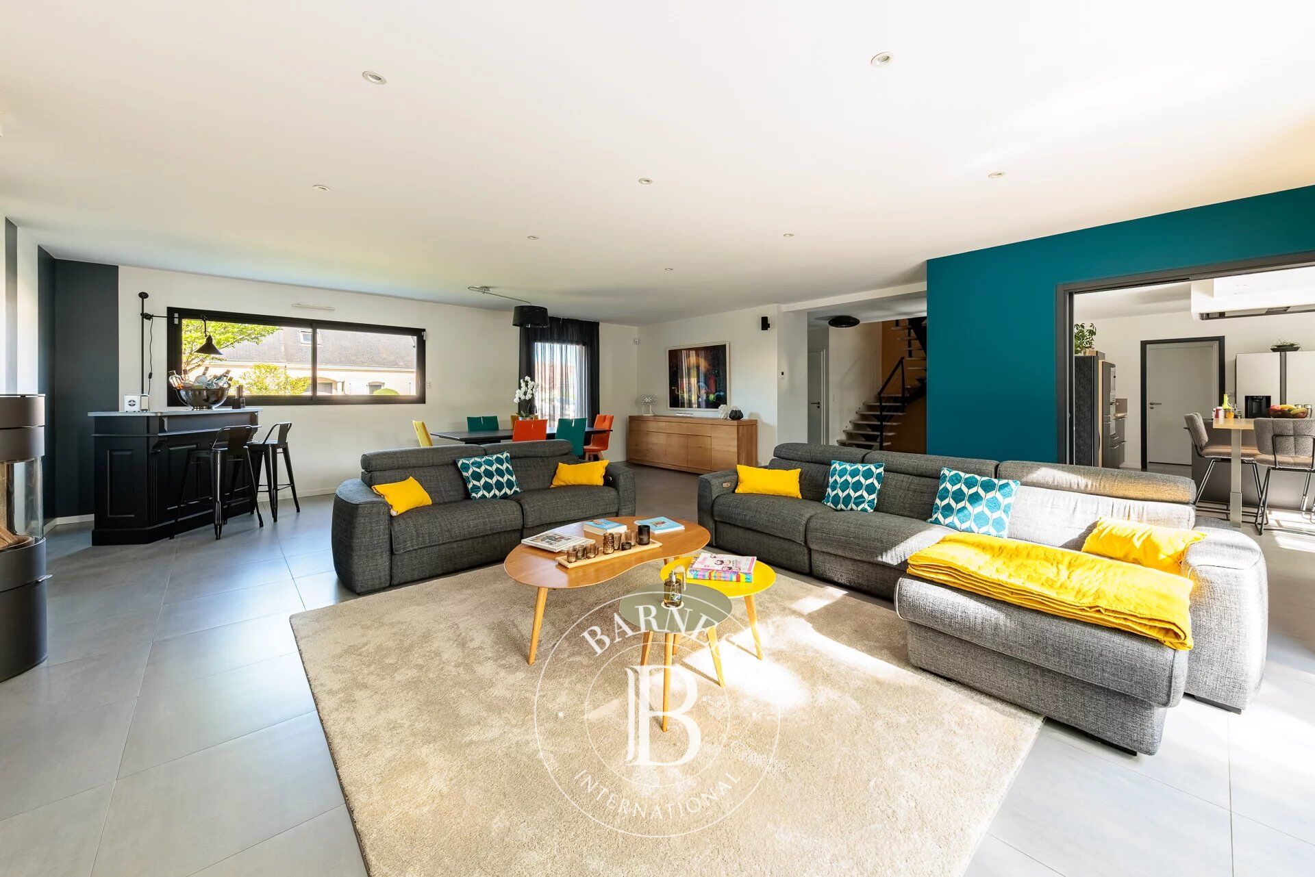 CARQUEFOU - Architect-designed house with 6 bedrooms and an office with garden - picture 1