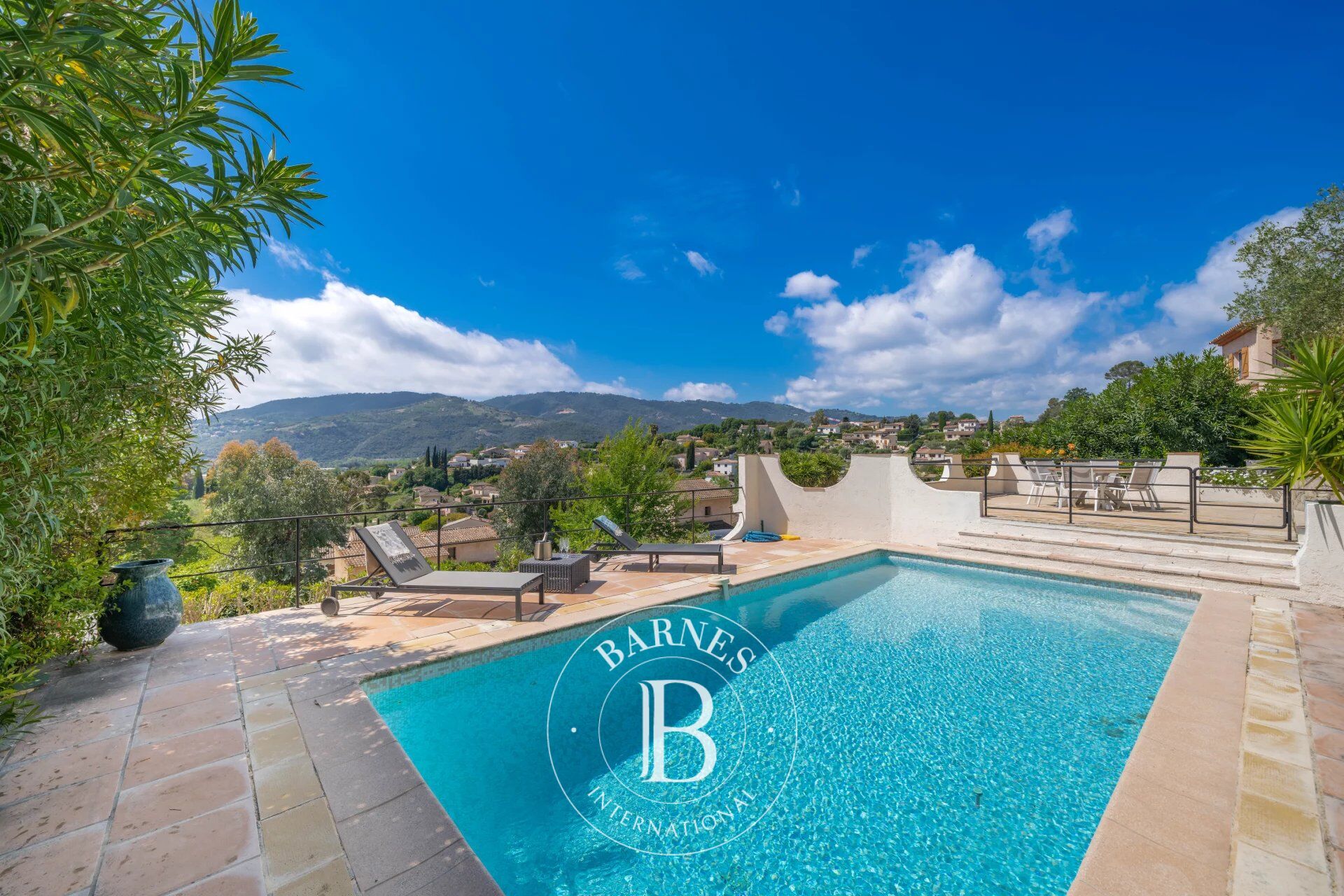 LA ROQUETTE SUR SIAGNE - VILLA FAMILIALE - VUE PANORAMIQUE - picture 3