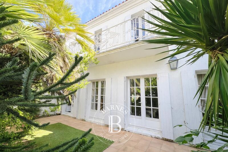 Venta Casa | La Flotte - picture 1