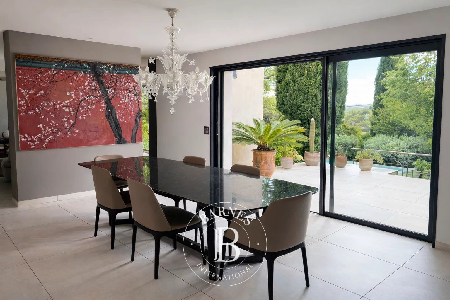 Exclusivité - Nîmes – Maison contemporaine avec vue dégagée et piscine - picture 2