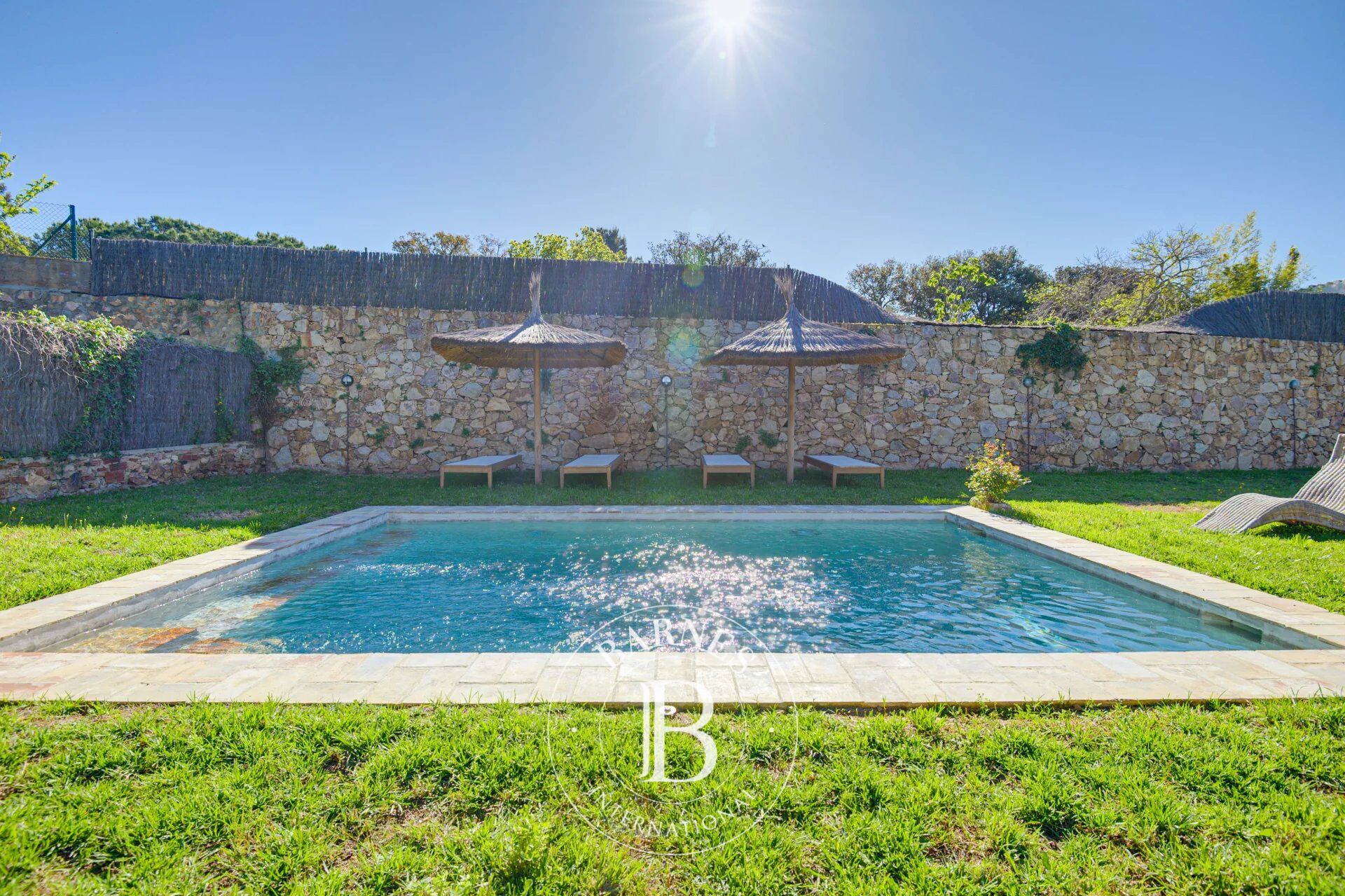 Location saisonnière – Maison neuve avec piscine près de Llafranc, Costa Brava - picture 3