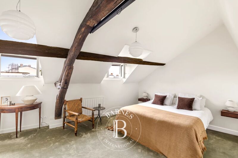 For Sale Apartment | Paris 18ème - picture 2