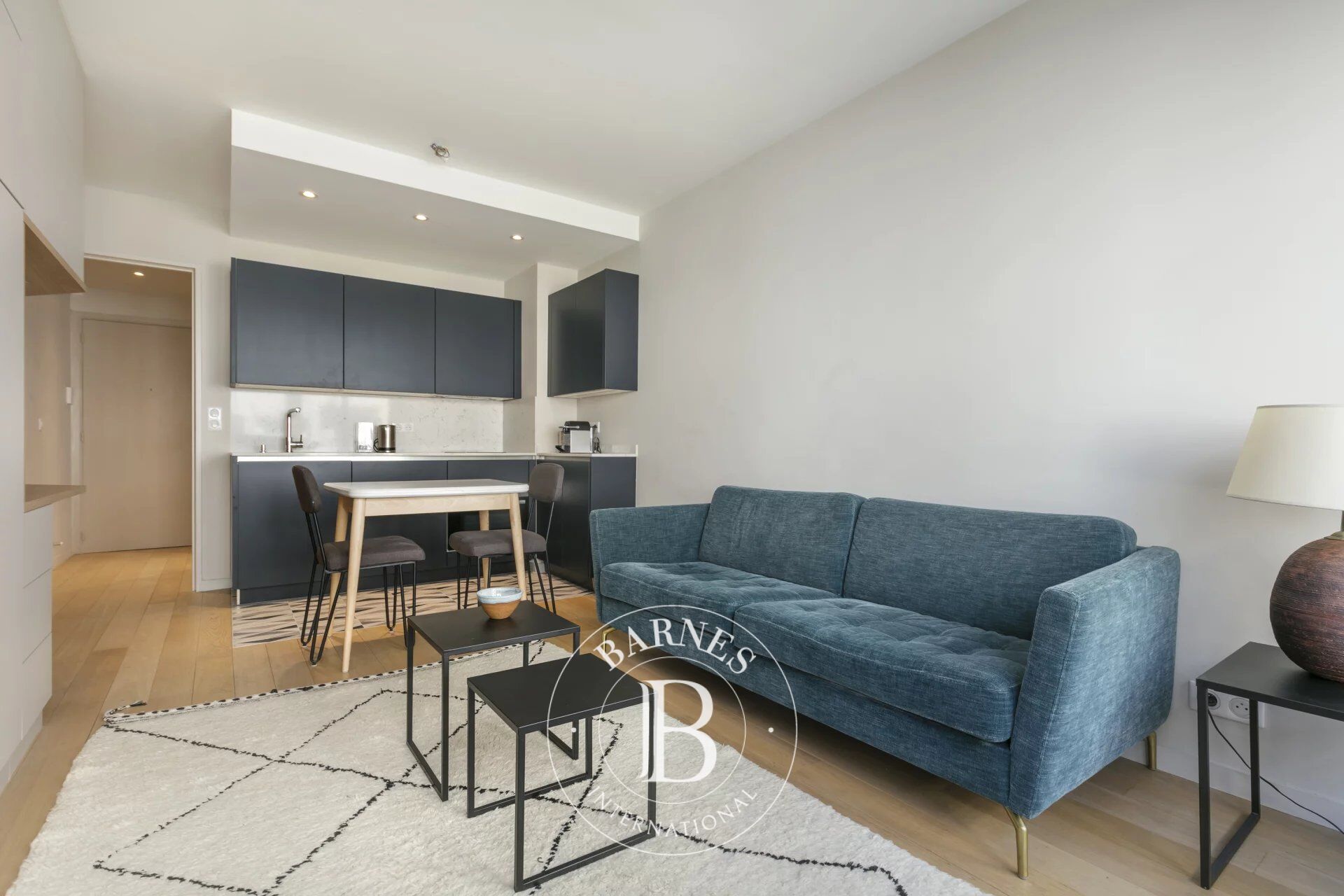 PARIS 17 - TERNES - Studio rénové - Calme - picture 3