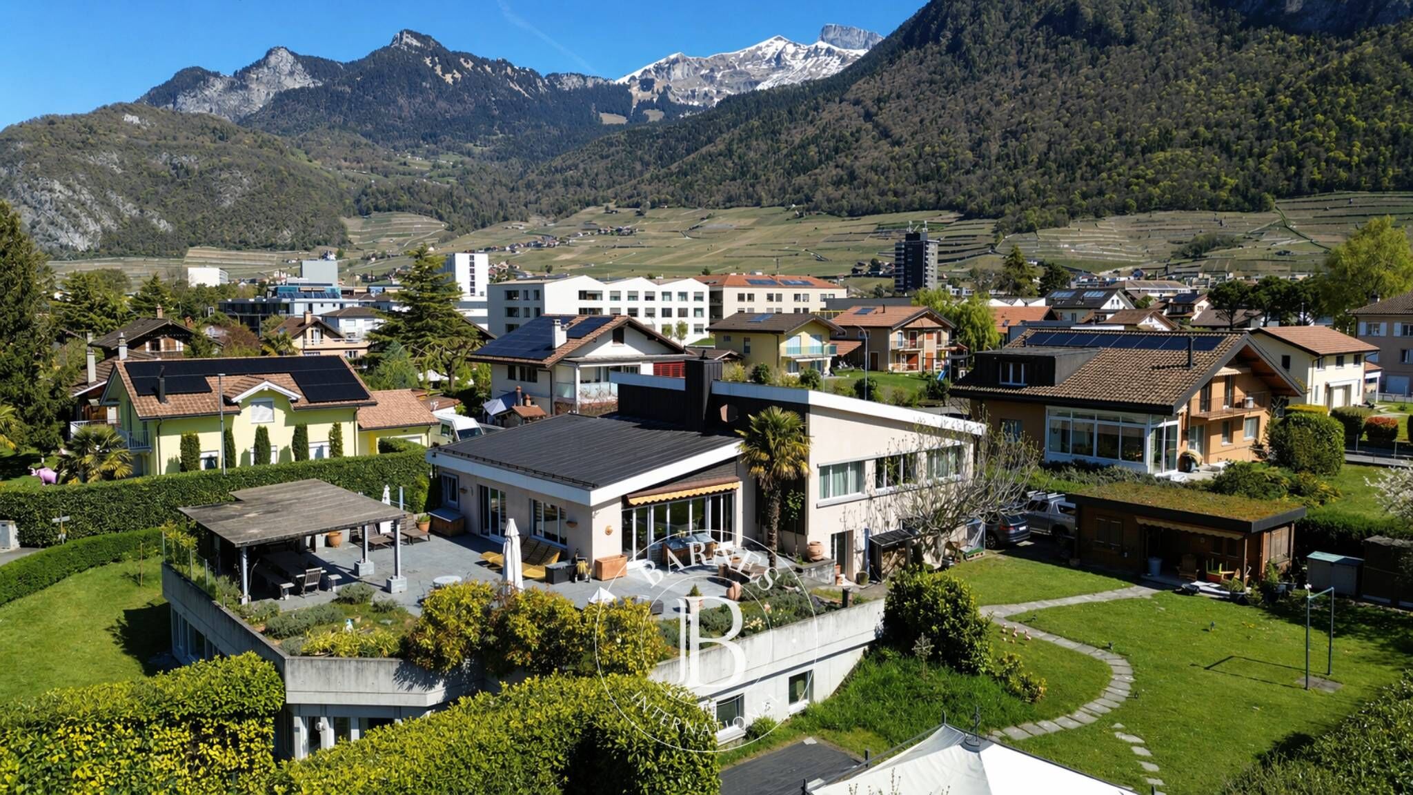 Villa Aigle - picture 1