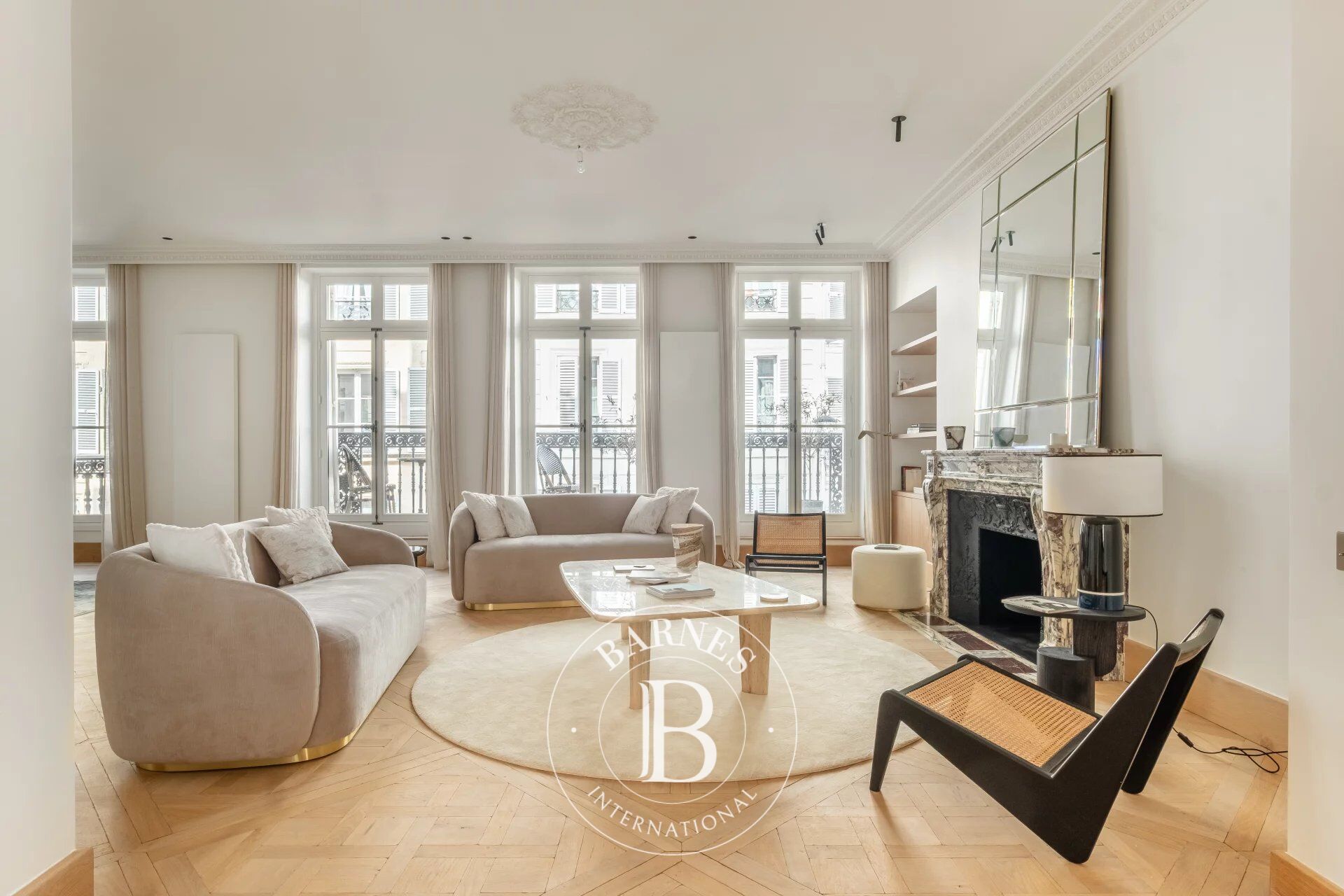 Piso Paris 7ème - picture 1