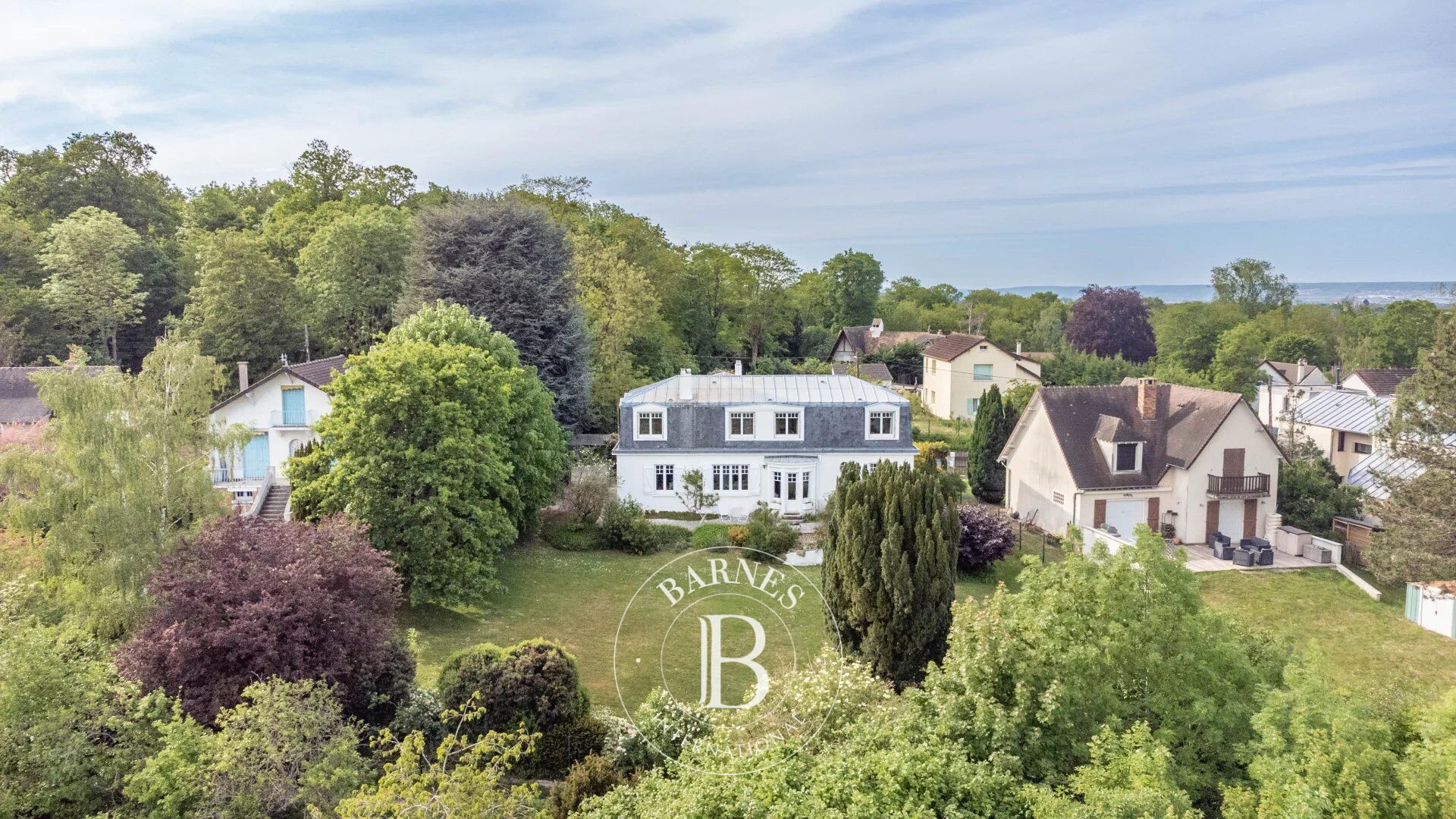 MAREIL MARLY MAISON 220 M2 AVEC VUE PANORAMIQUE SUR PARIS - picture 2