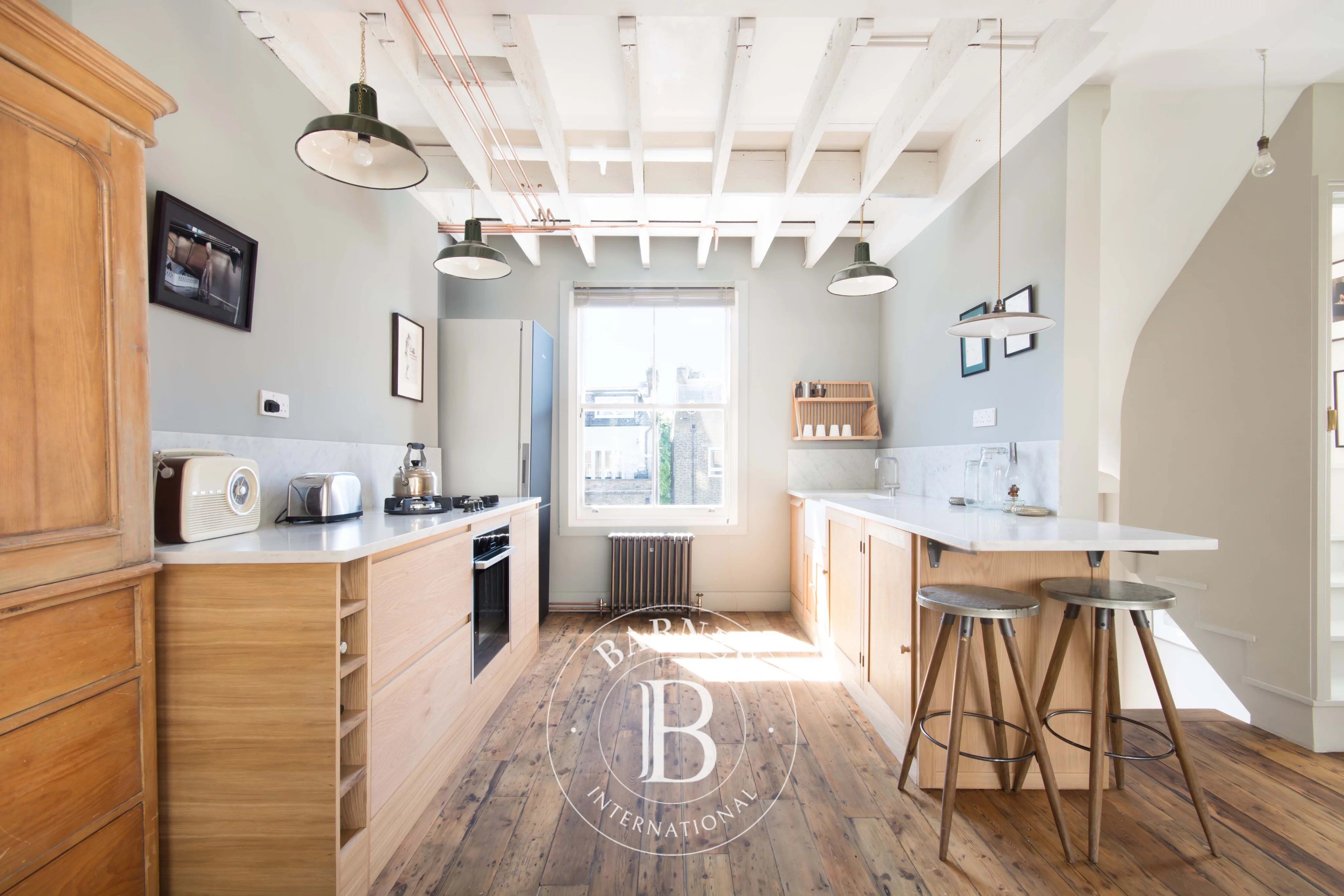 Chesterton Road, North Kensington - picture 2